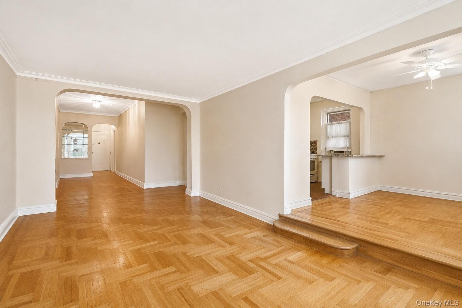 601 Pelham Parkway Unit: 106 photo 1
