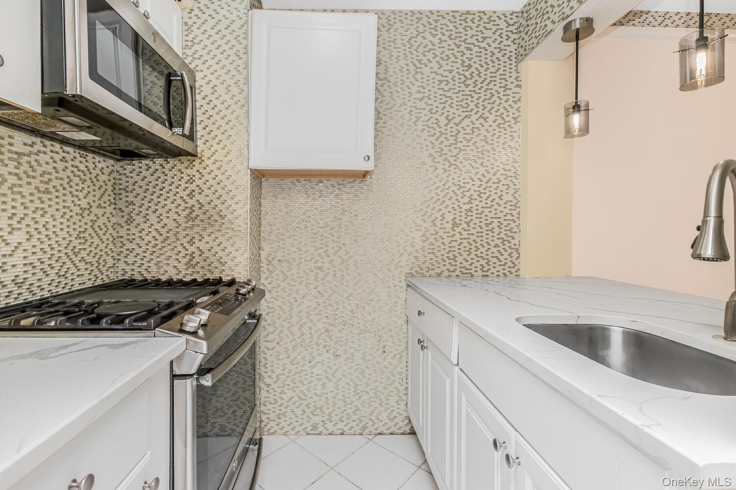 4315 Webster Avenue Unit: 1J thumbnail 5
