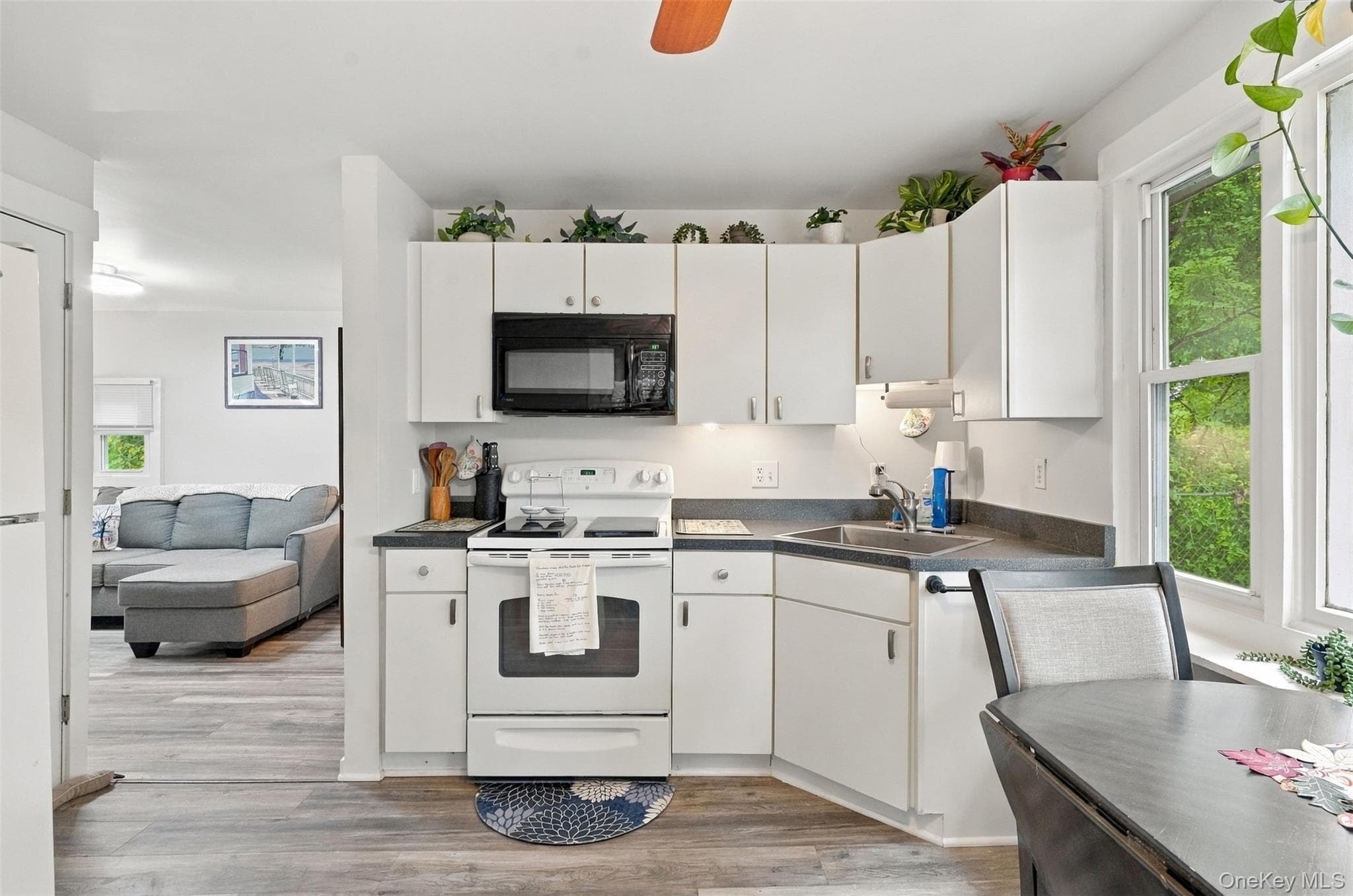 149 Hoyt Street thumbnail 18