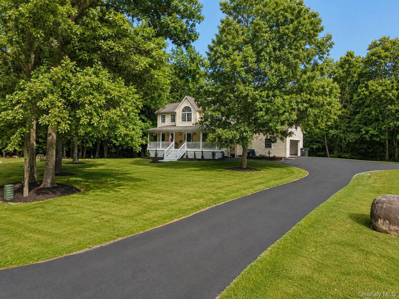55 Fairway Drive photo 1