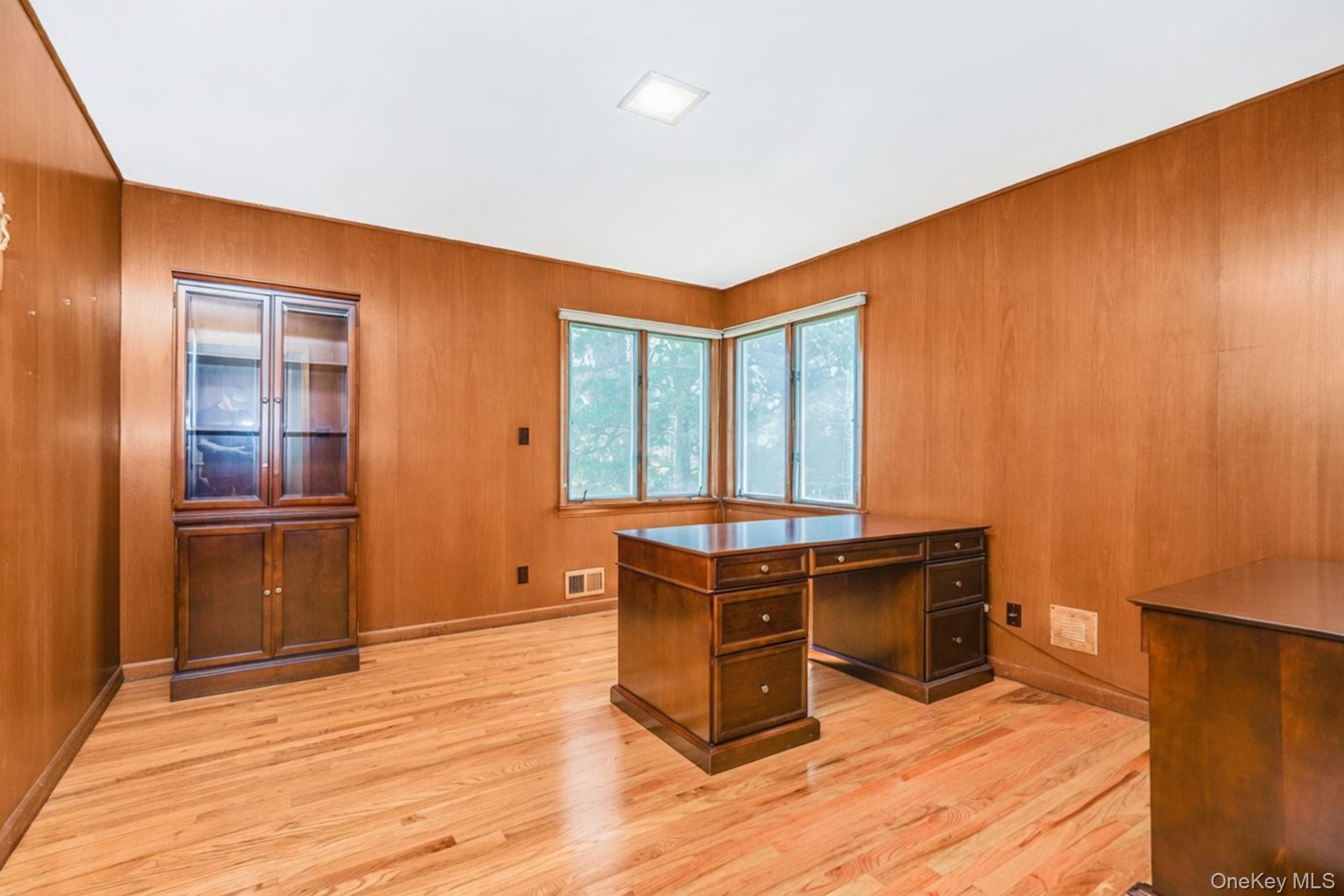 18 Emerson Avenue thumbnail 8