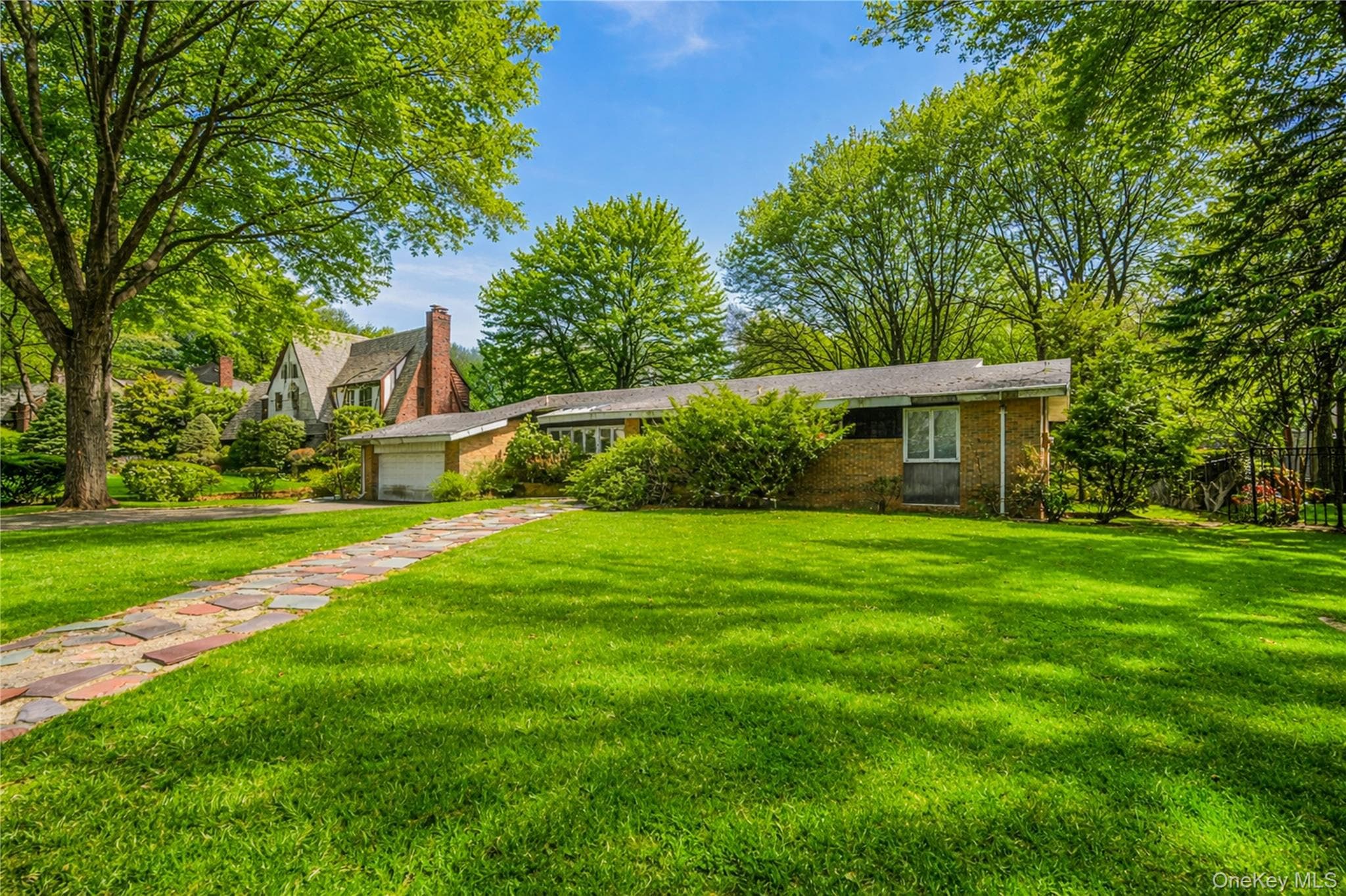 18 Emerson Avenue thumbnail 16