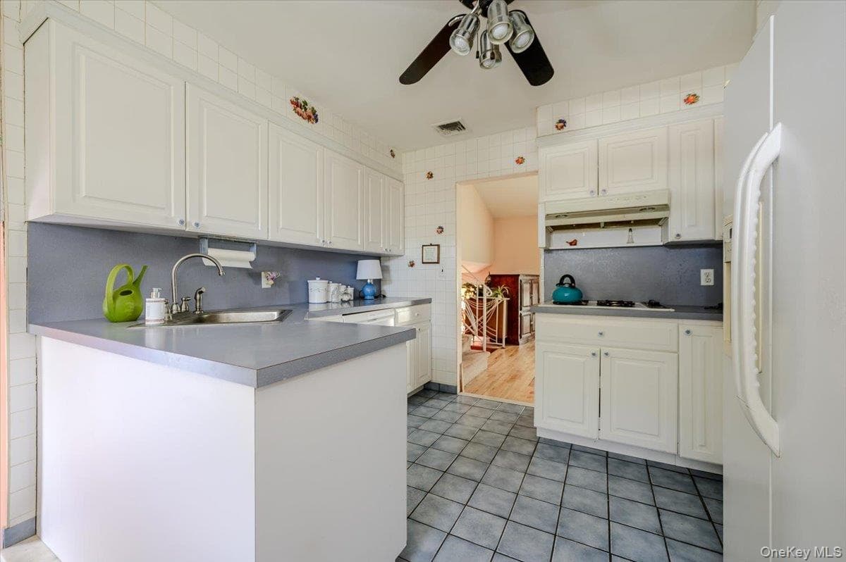 3291 Wolfson Drive thumbnail 8