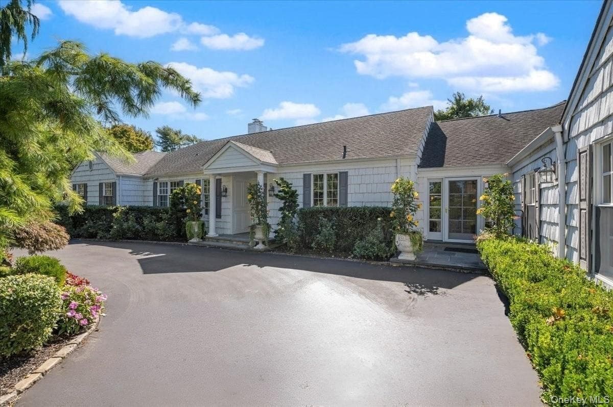 220 Causeway photo 1