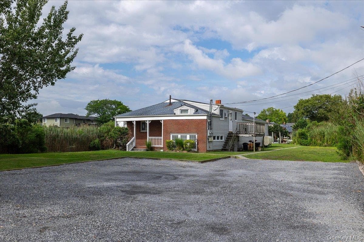 46 Riverdale Avenue thumbnail 38
