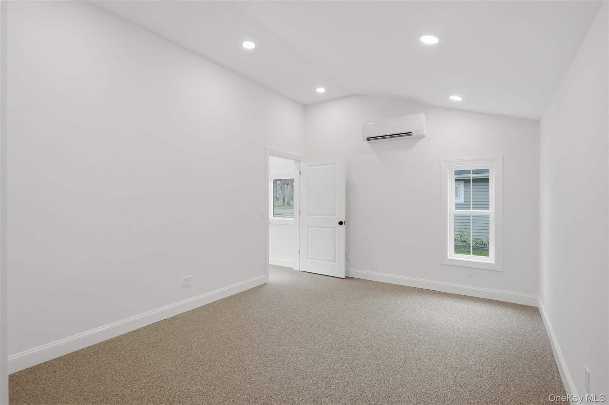 313 Fullerton Avenue thumbnail 13
