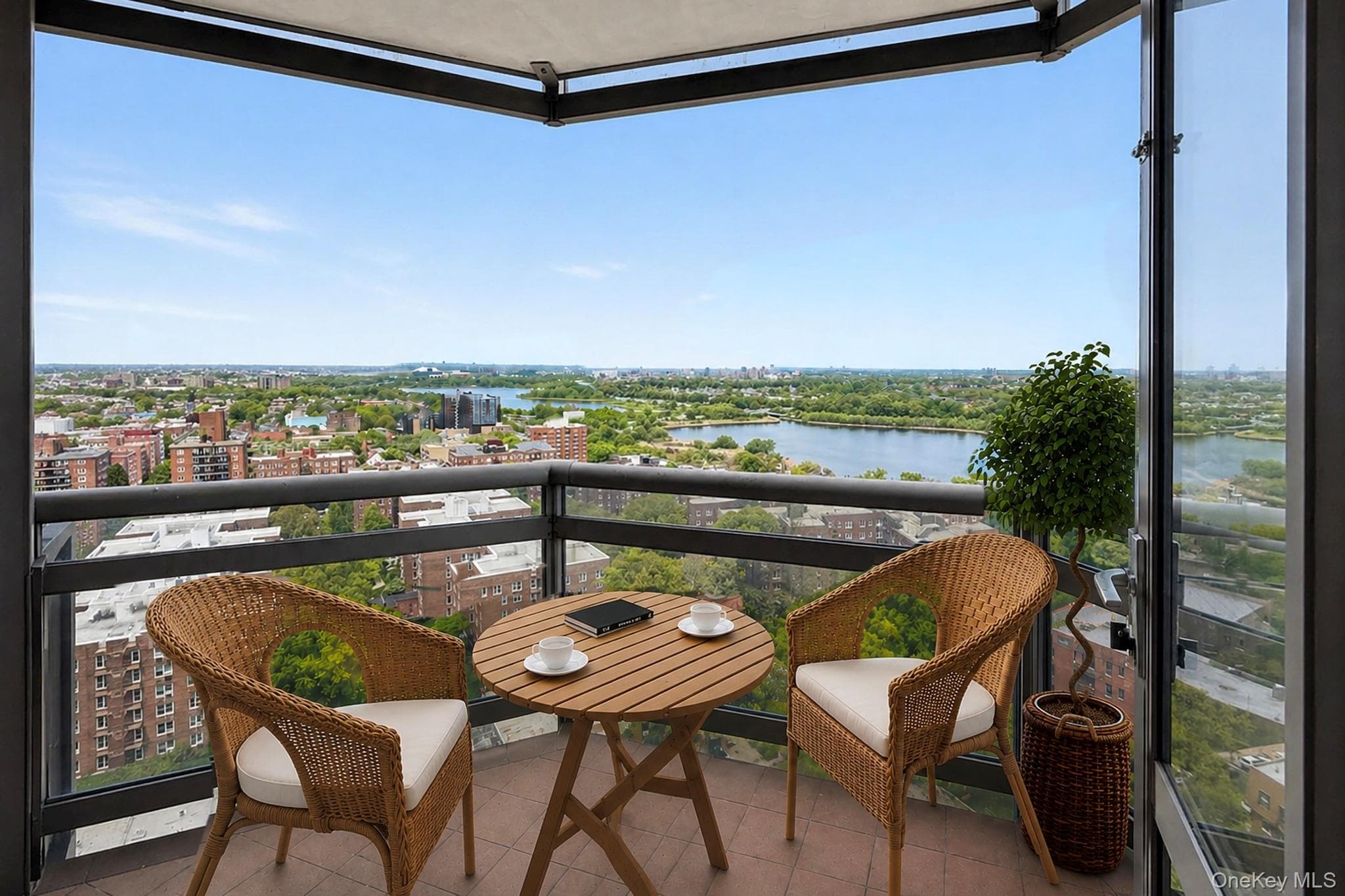 112-01 Queens Boulevard Unit: 21B thumbnail 4