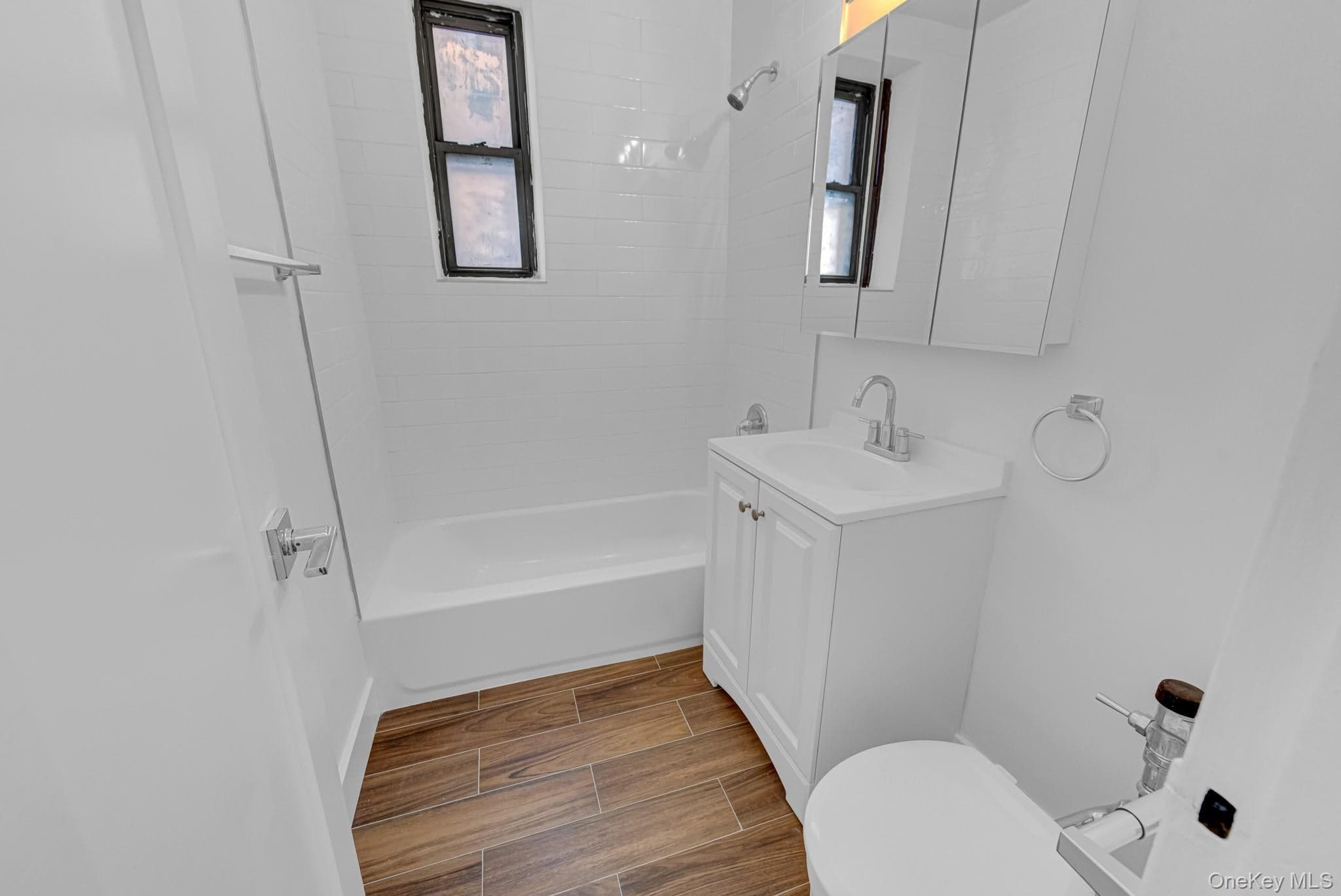 1040 Neilson Street Unit: 3B3 thumbnail 18
