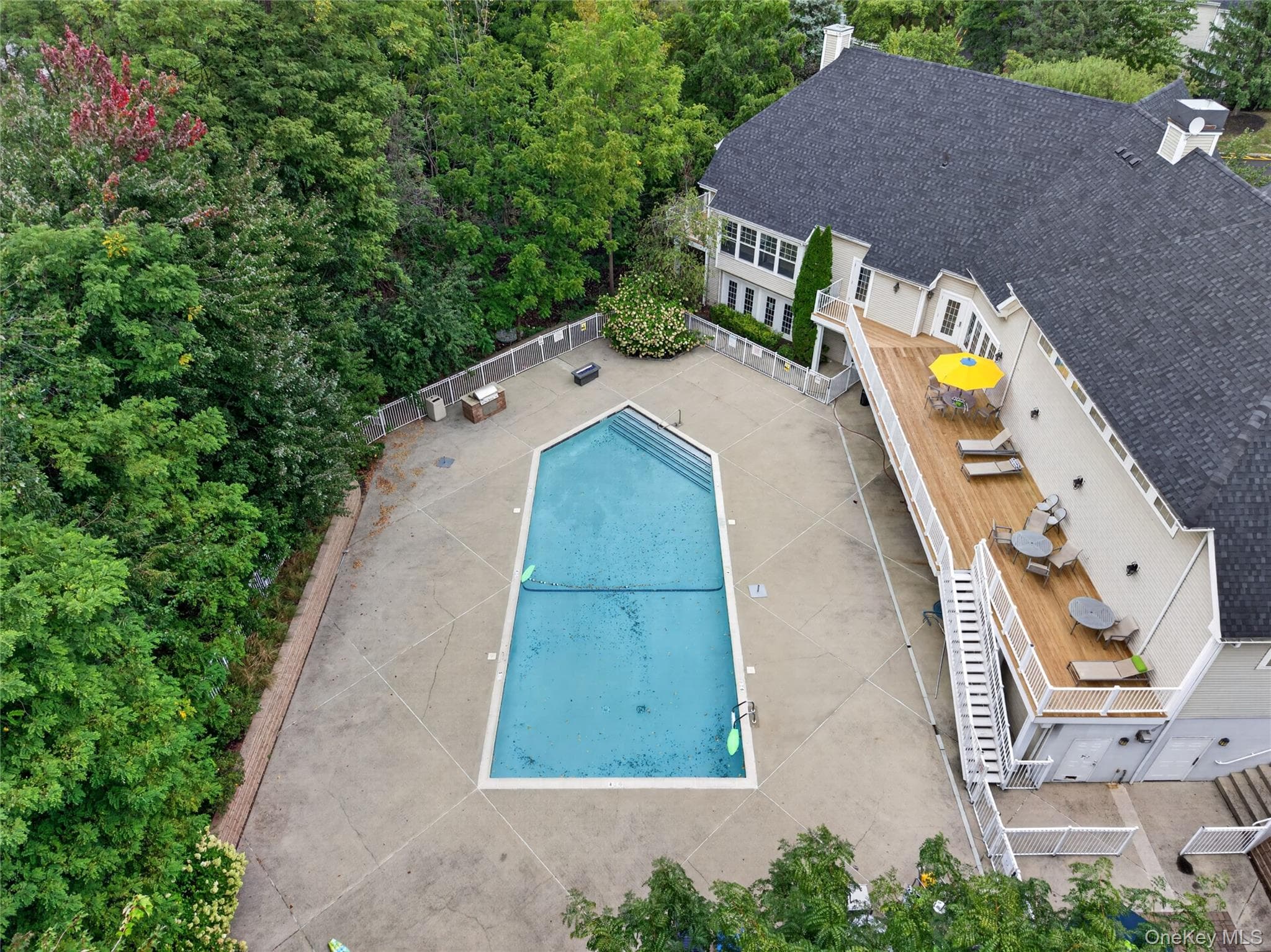 28 Crystal Hill Drive thumbnail 32