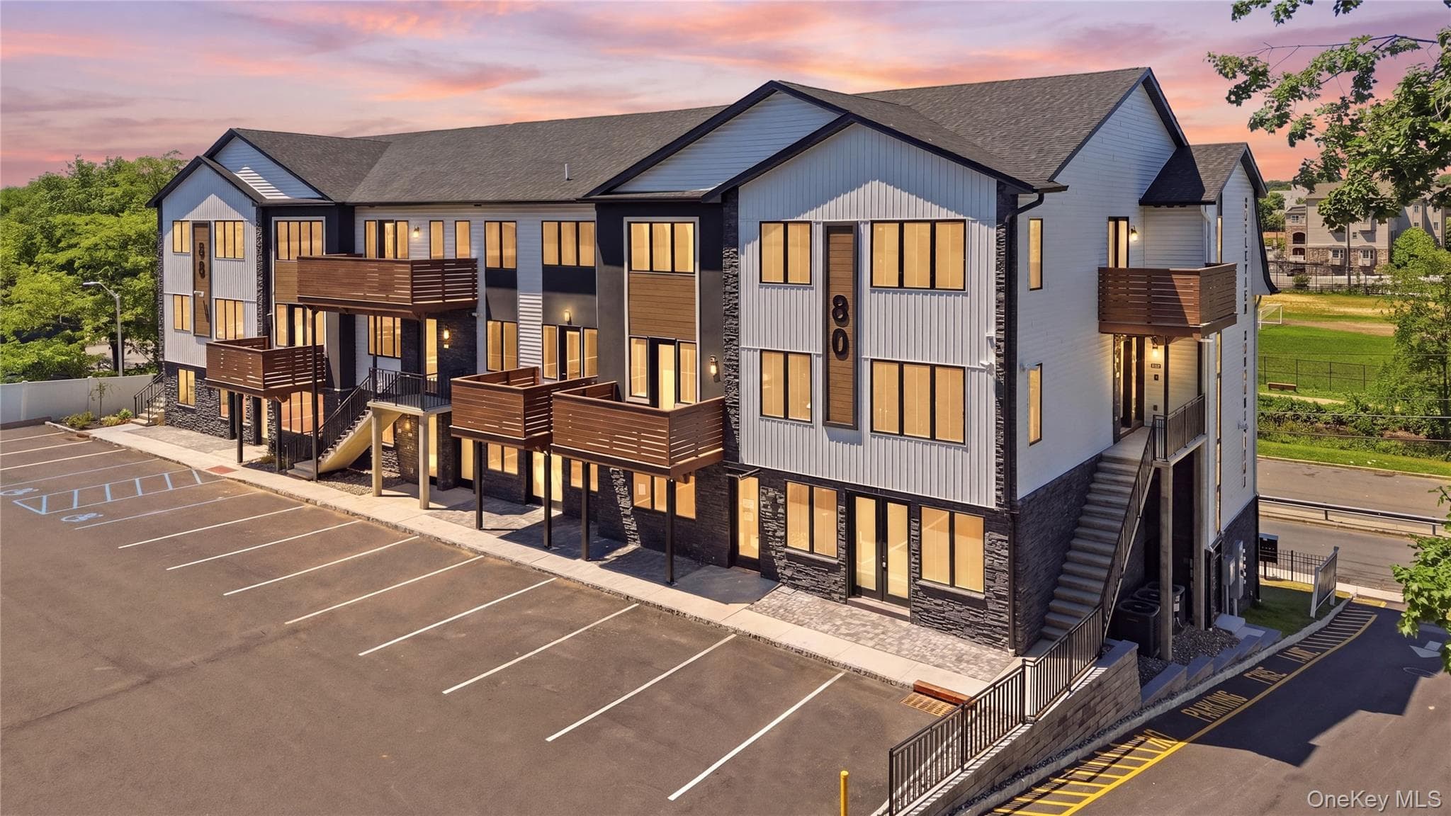 80 Memorial Park Drive Unit: 312, Spring Valley