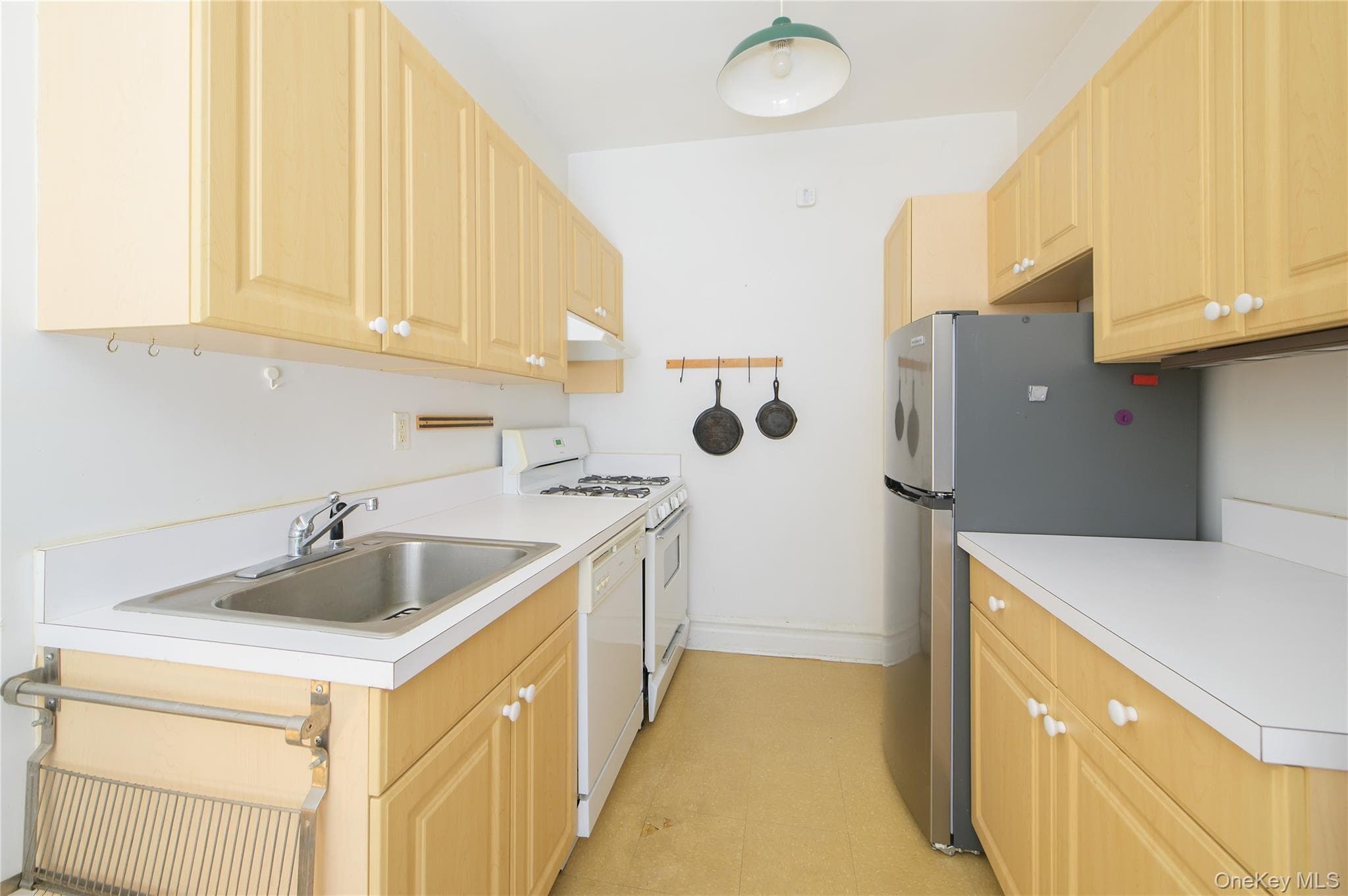 3540 82nd Street Unit: 4J thumbnail 6
