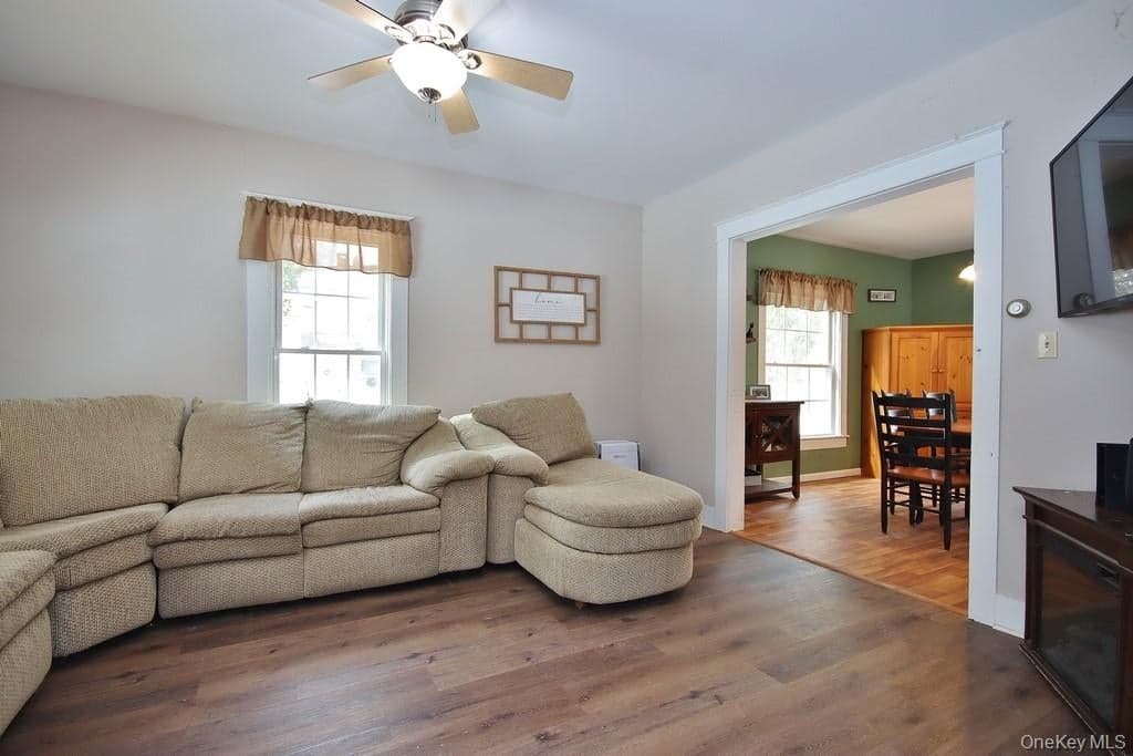 53 Yorktown Road thumbnail 15