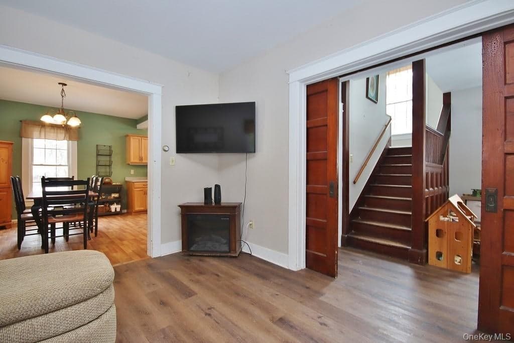 53 Yorktown Road thumbnail 18
