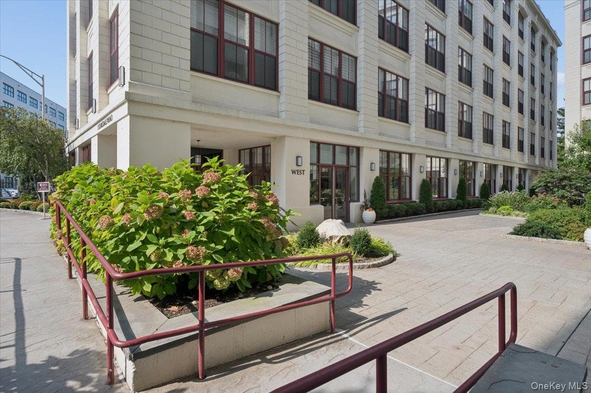 1 Scarsdale Road Unit: 507 thumbnail 3