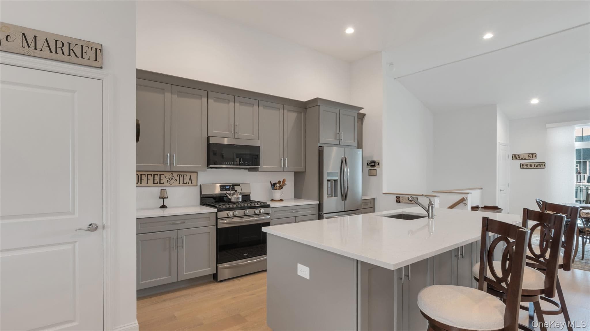 272 Silver Timber Drive thumbnail 22