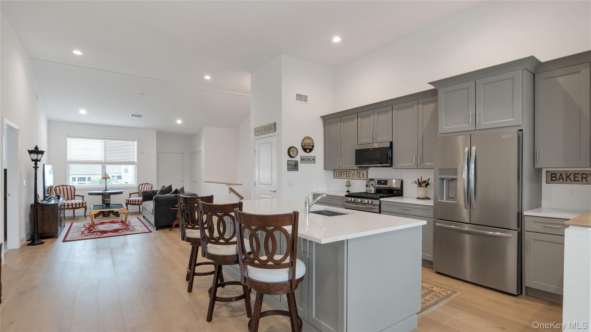 272 Silver Timber Drive thumbnail 8
