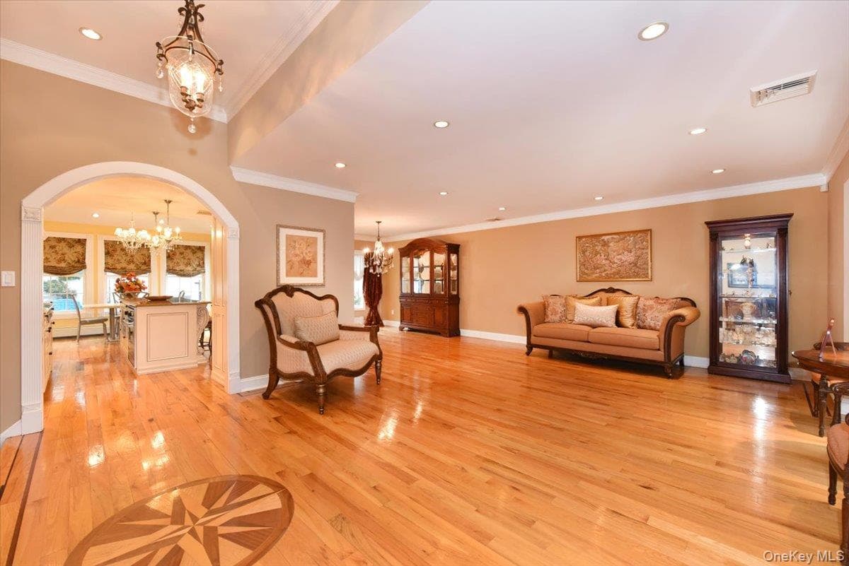 32 Lark Drive thumbnail 4