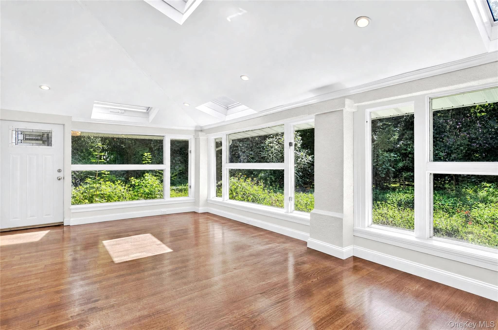 51 Bayview Avenue thumbnail 8