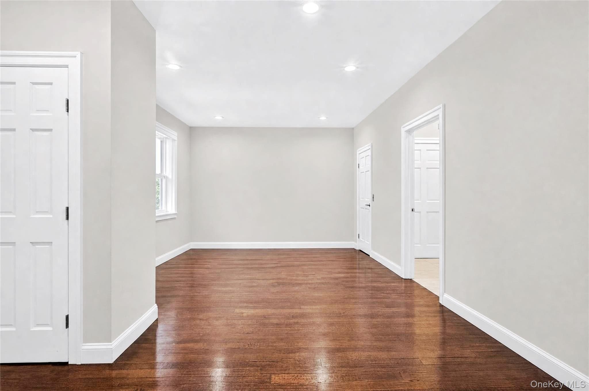 51 Bayview Avenue thumbnail 4