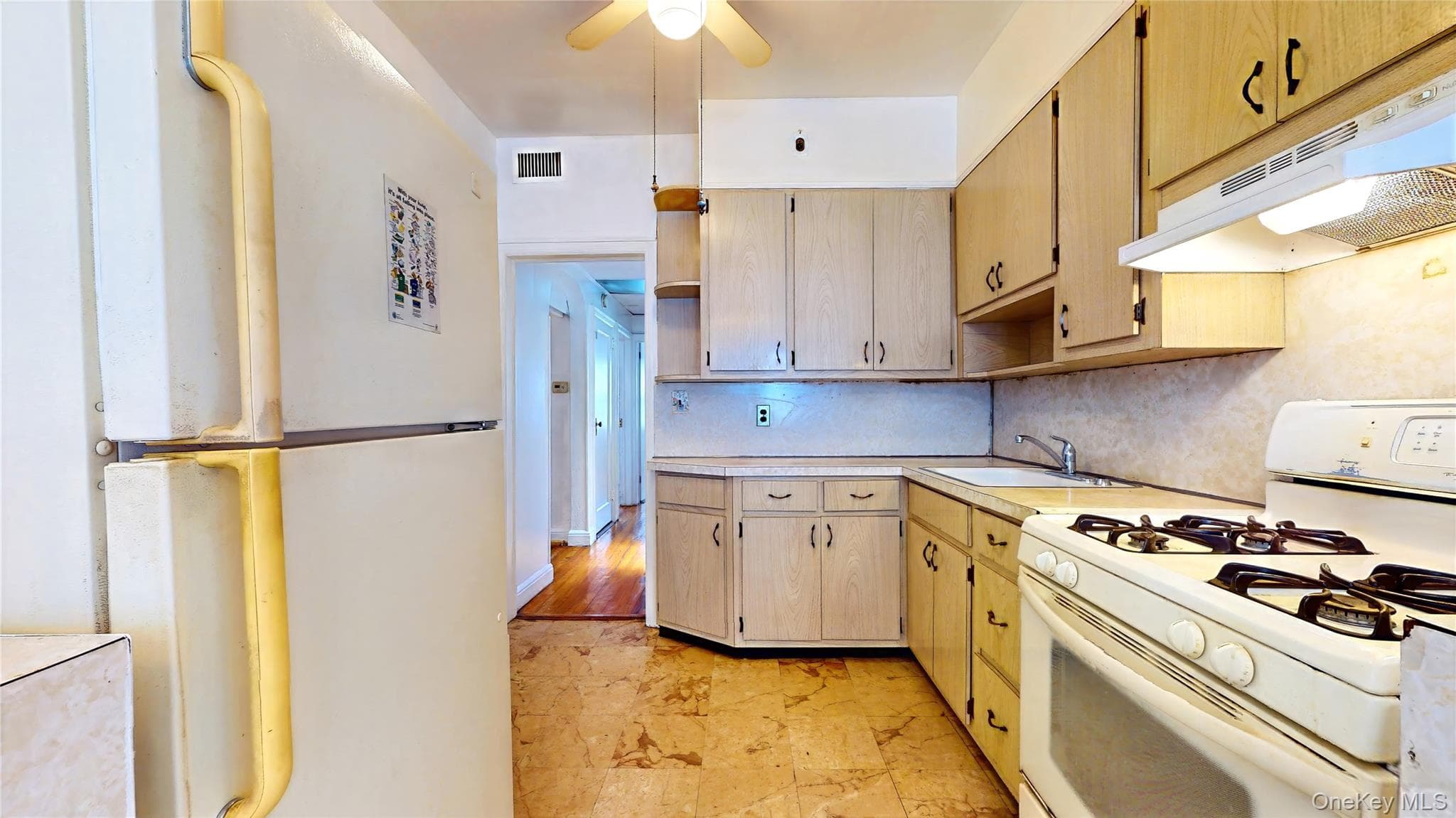 24-33 82nd Street thumbnail 8