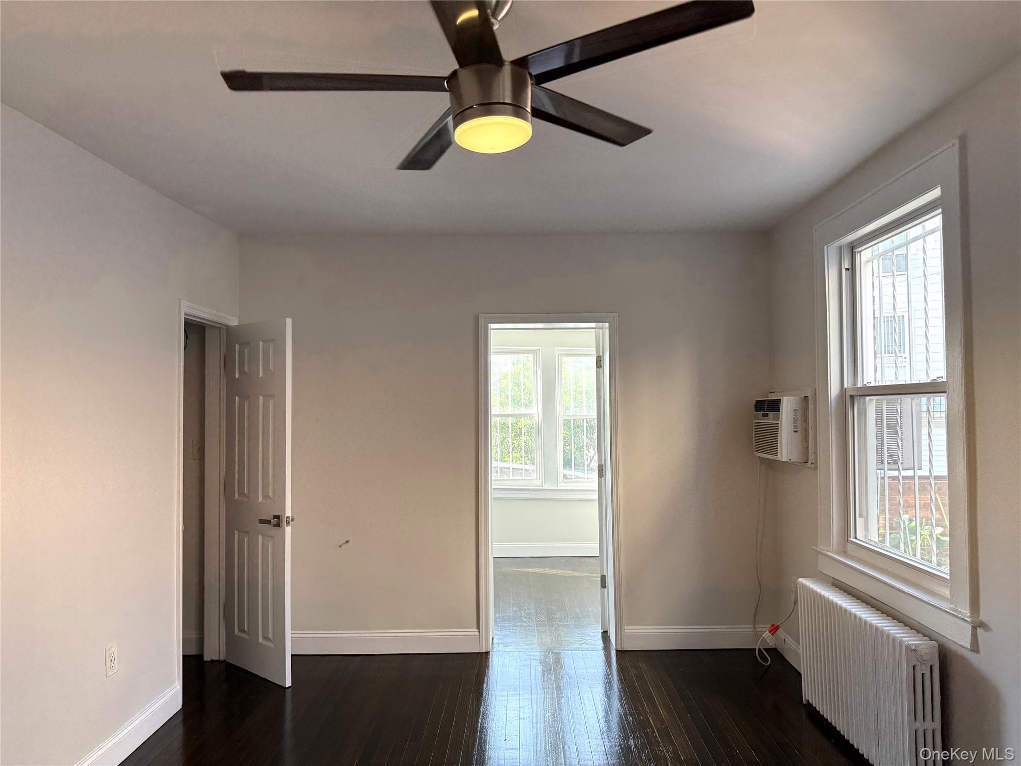 146-38 Bayside Avenue thumbnail 9