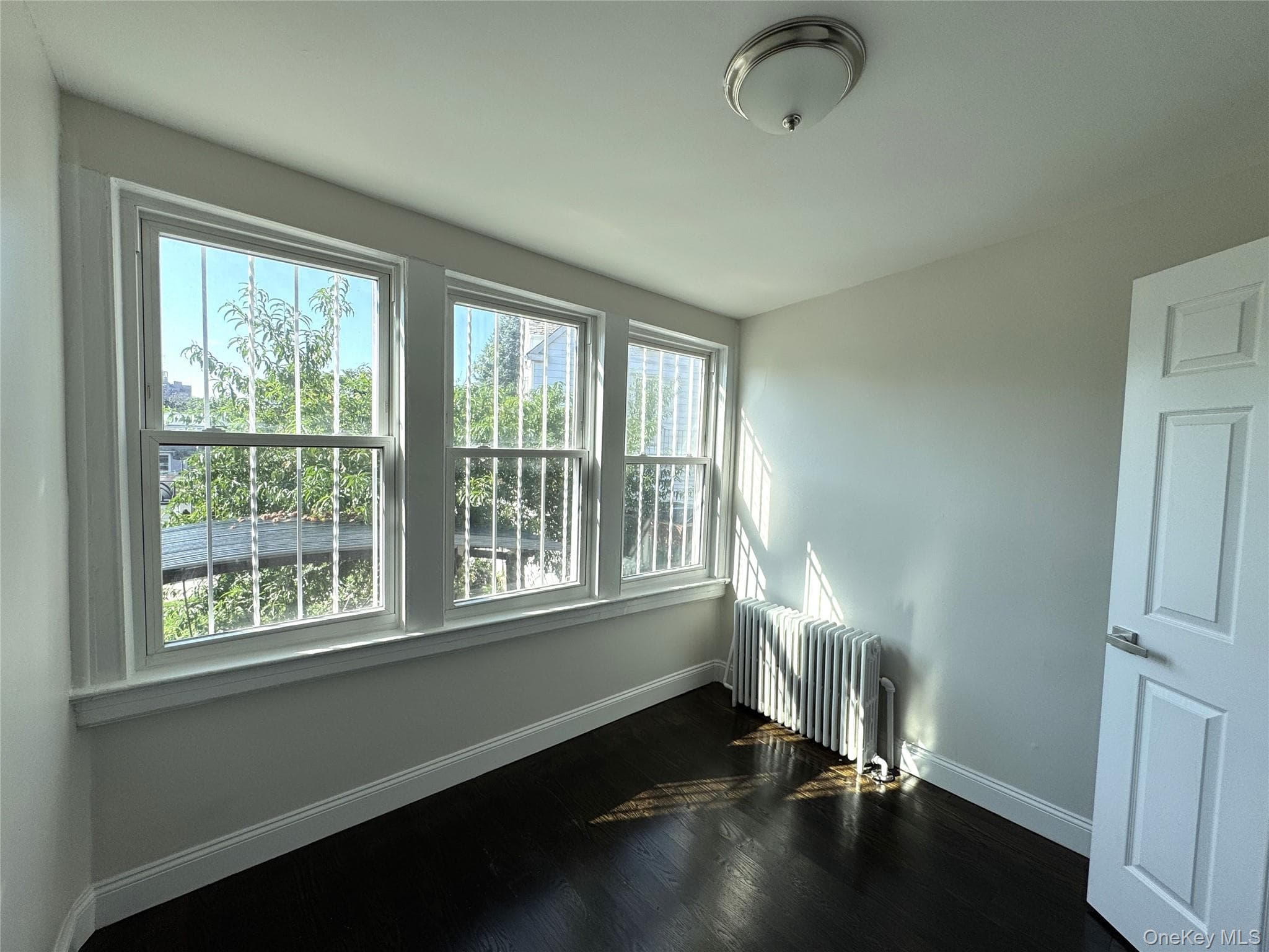 146-38 Bayside Avenue thumbnail 10