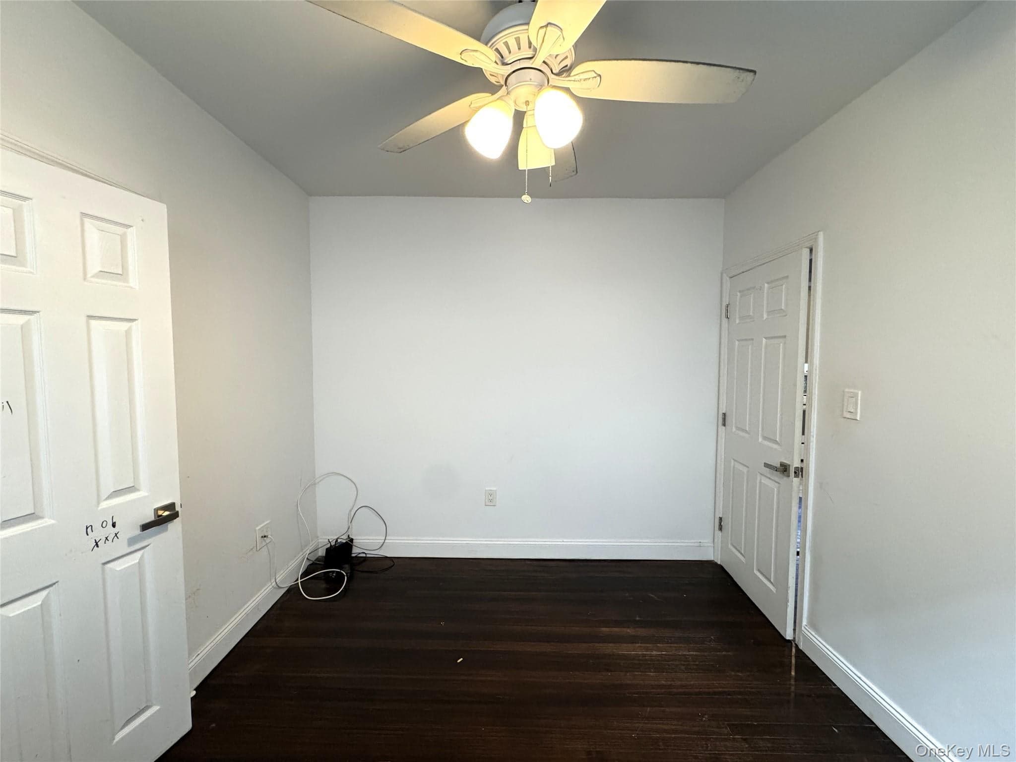146-38 Bayside Avenue thumbnail 19