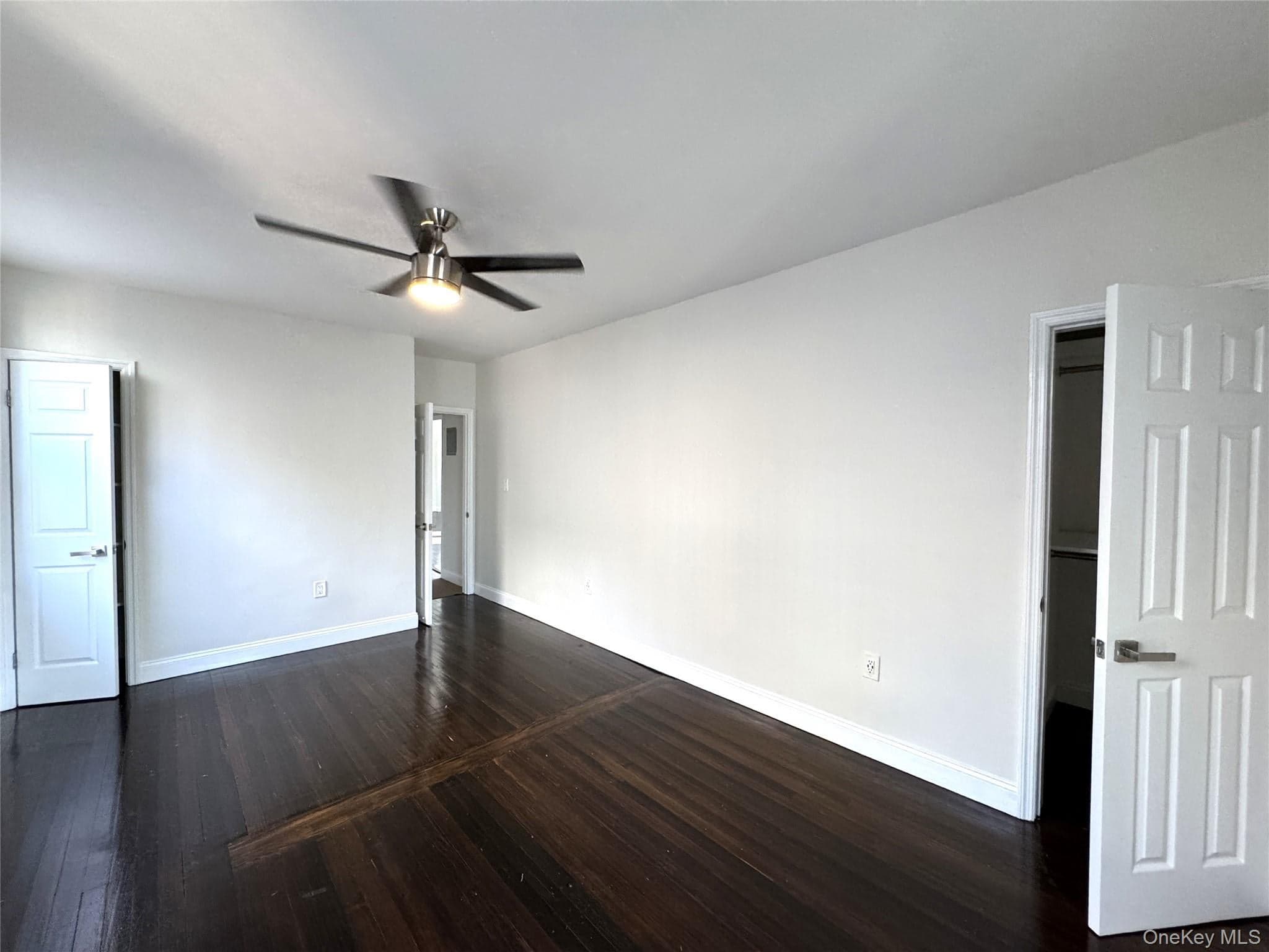 146-38 Bayside Avenue thumbnail 18
