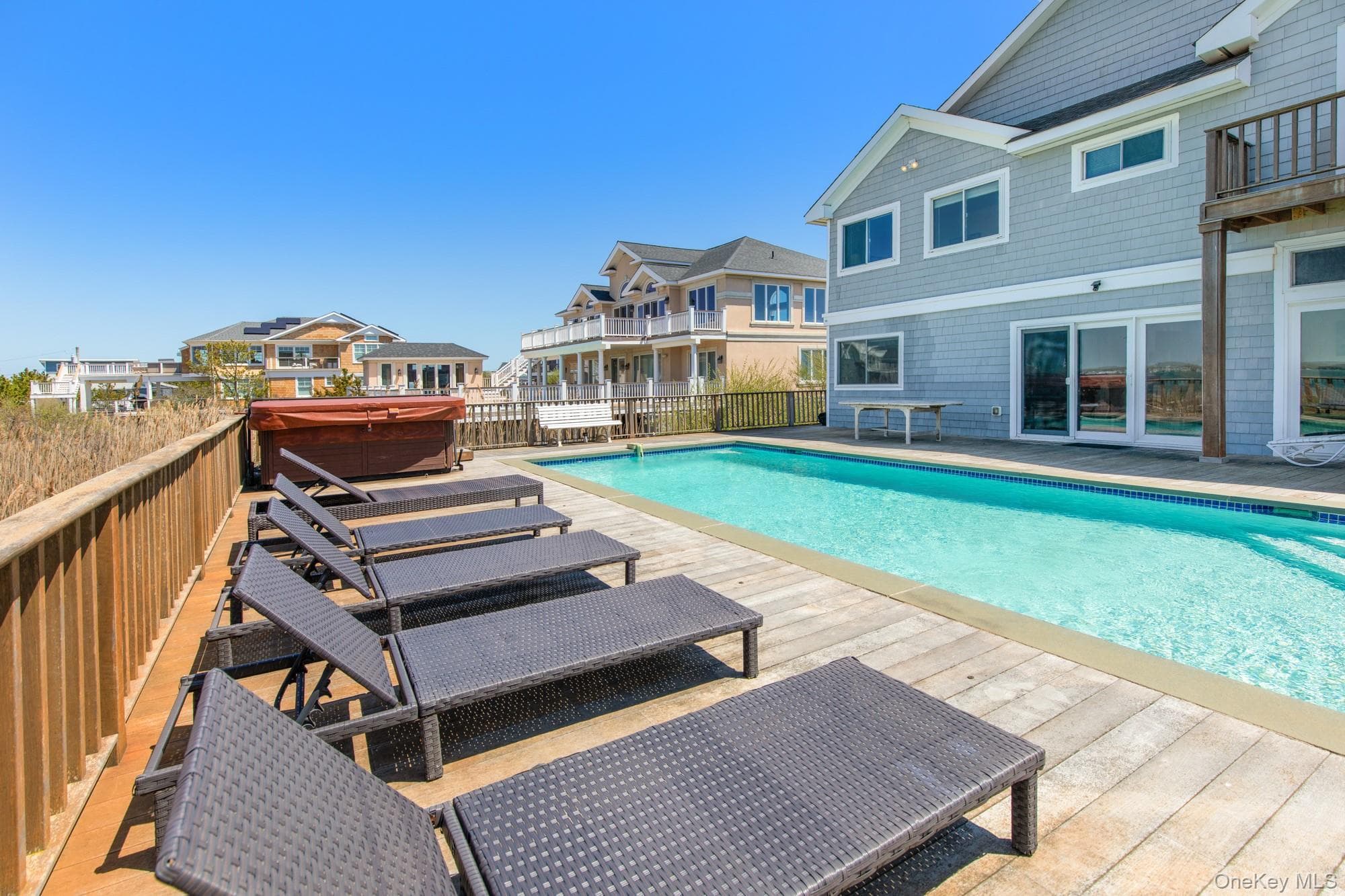 818 Dune Road thumbnail 25