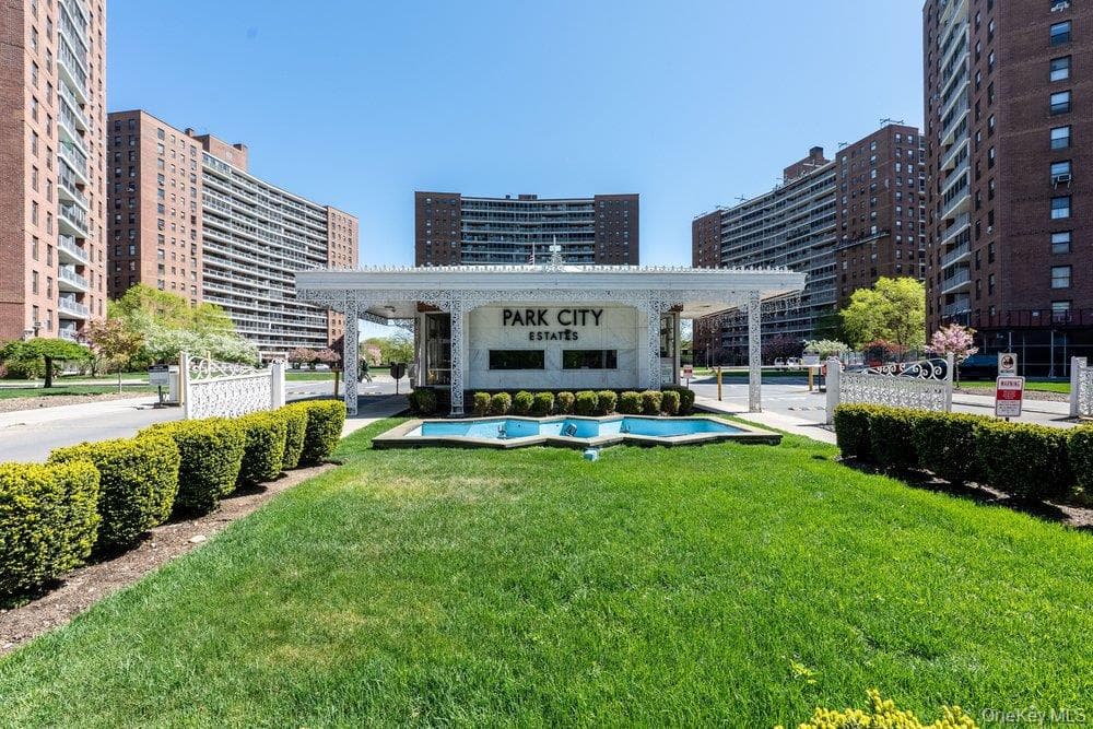 61-45 98th Street Unit: 14K, Rego Park