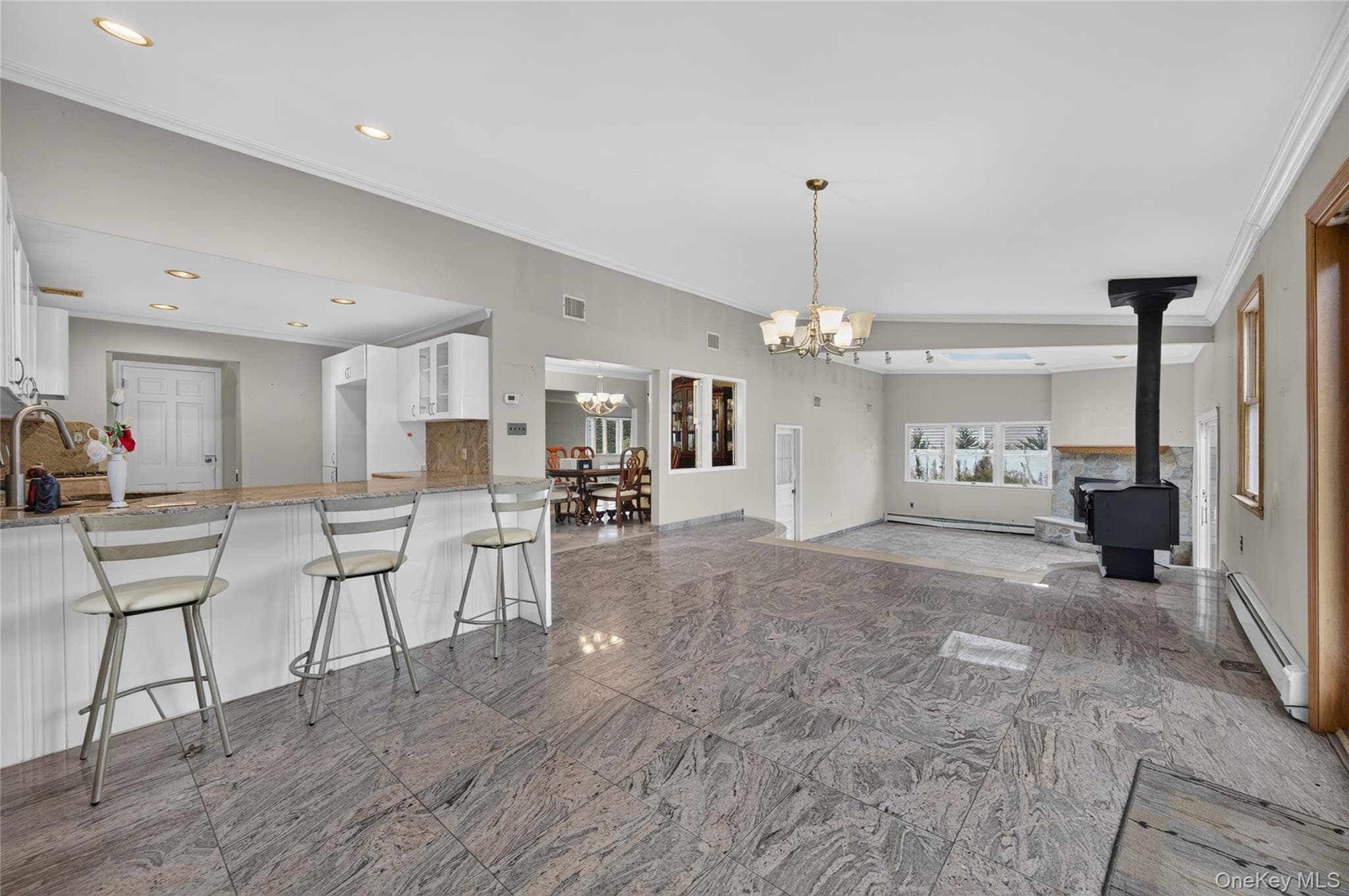 146 Longwood Avenue thumbnail 16