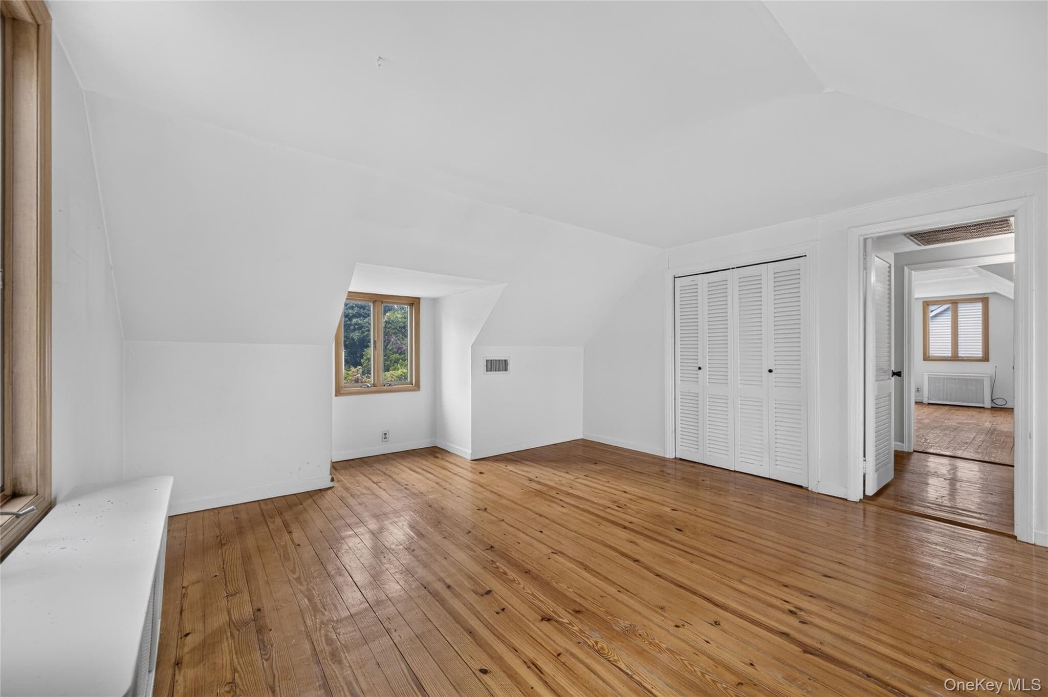 146 Longwood Avenue thumbnail 28