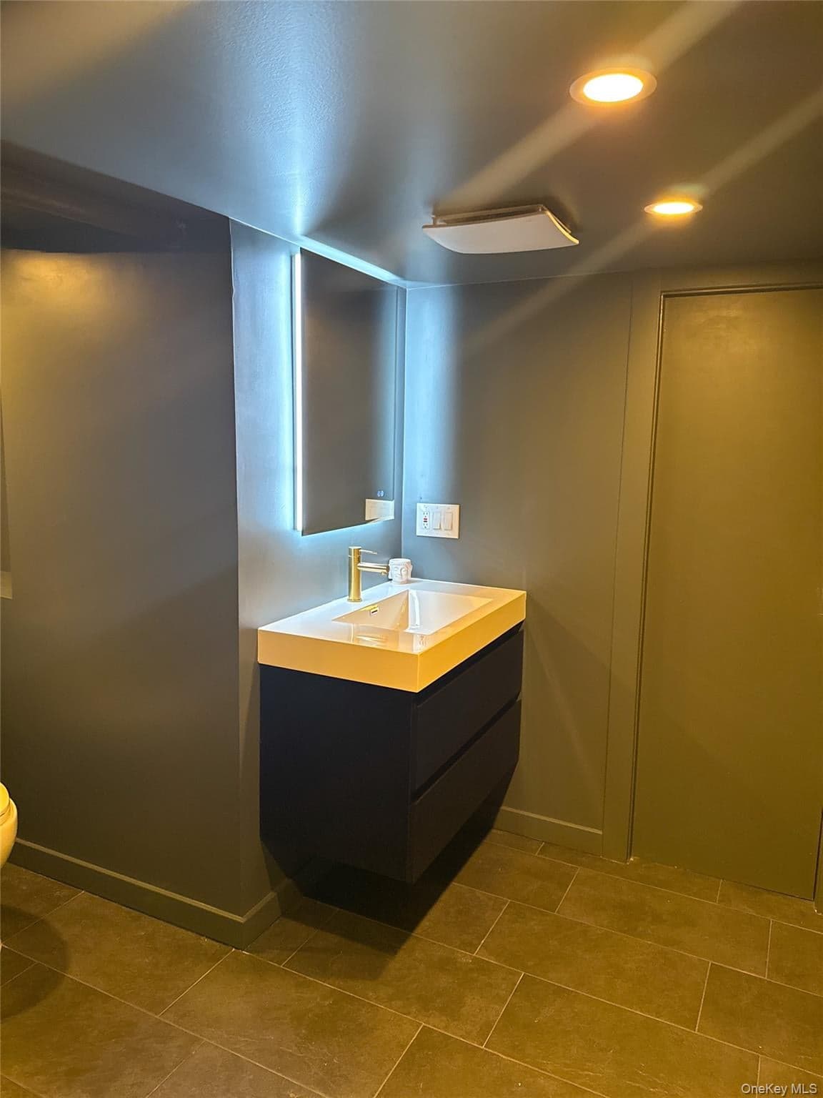 120 Saint James Street thumbnail 39