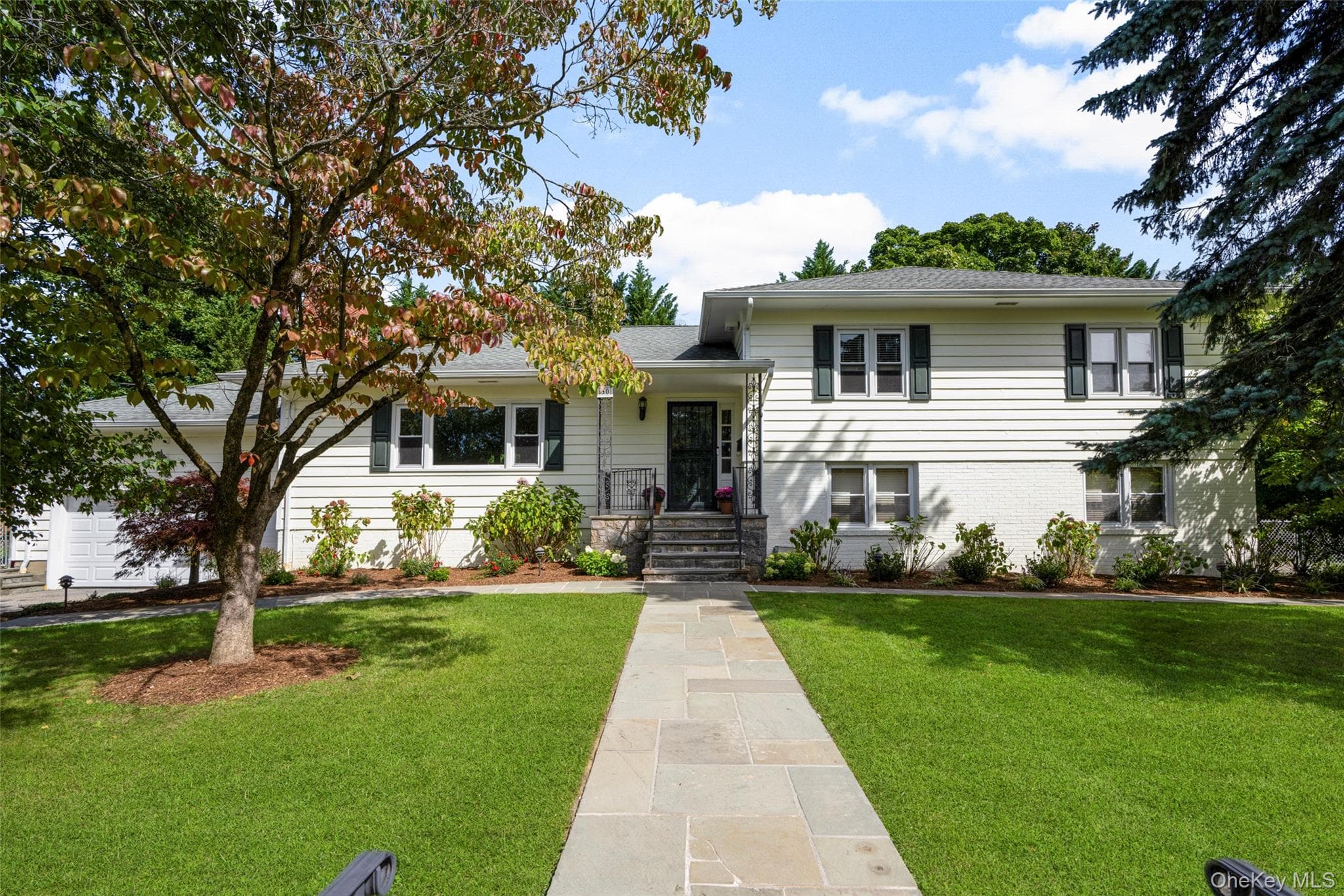30 Antler Place, New Rochelle