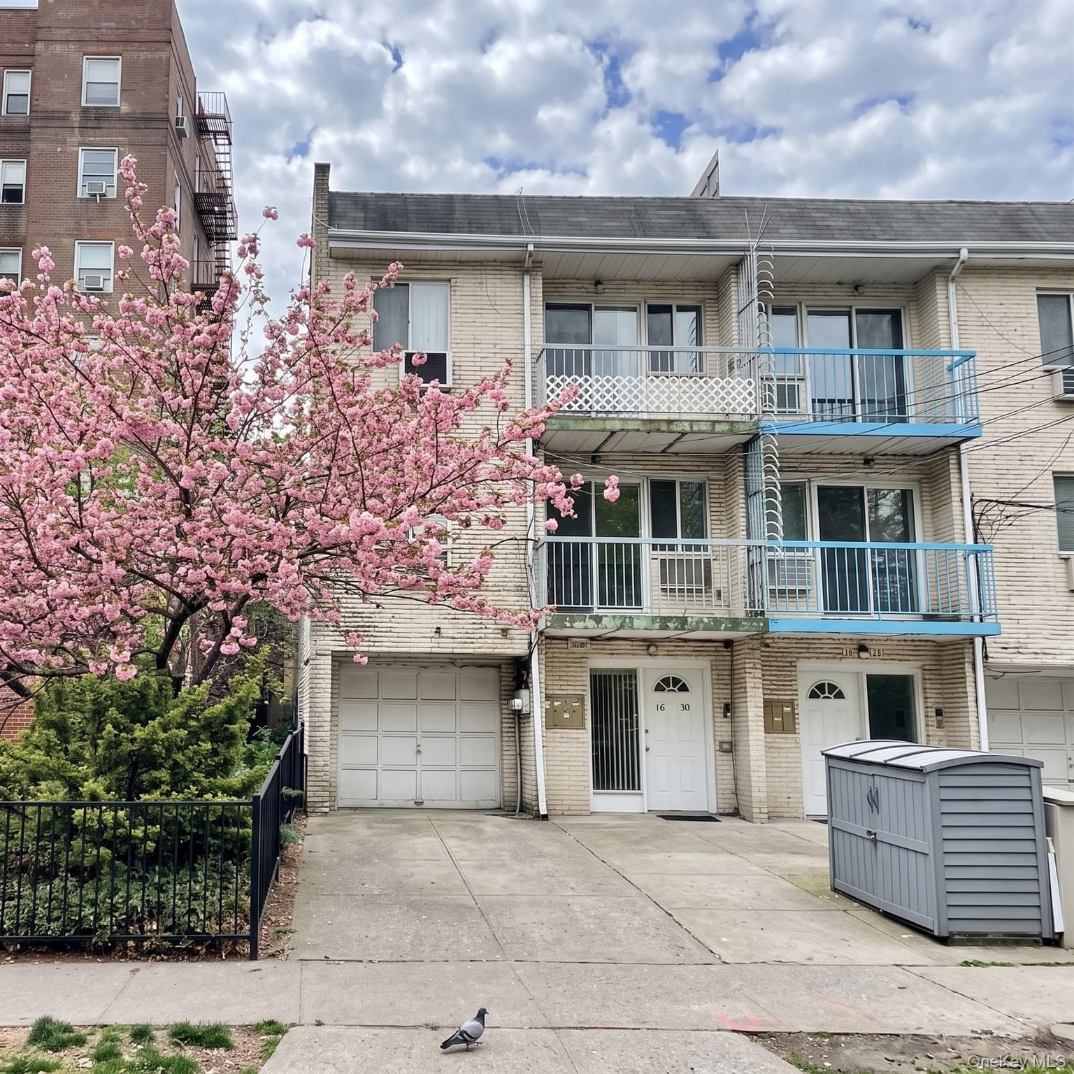 76-30 Grand Central Parkway, Forest Hills