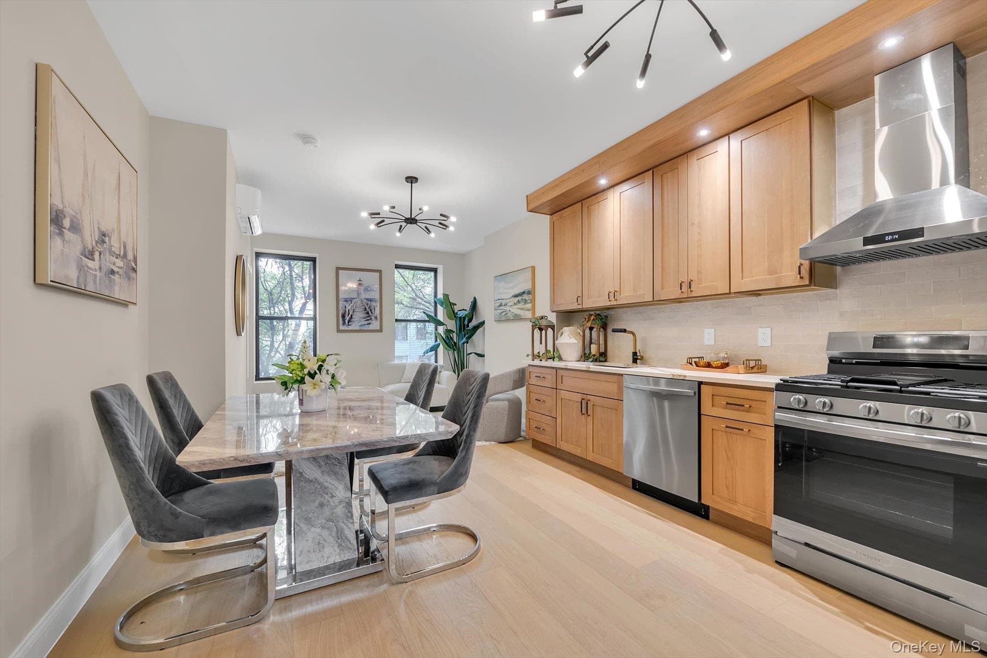 1045 Jefferson Avenue thumbnail 10