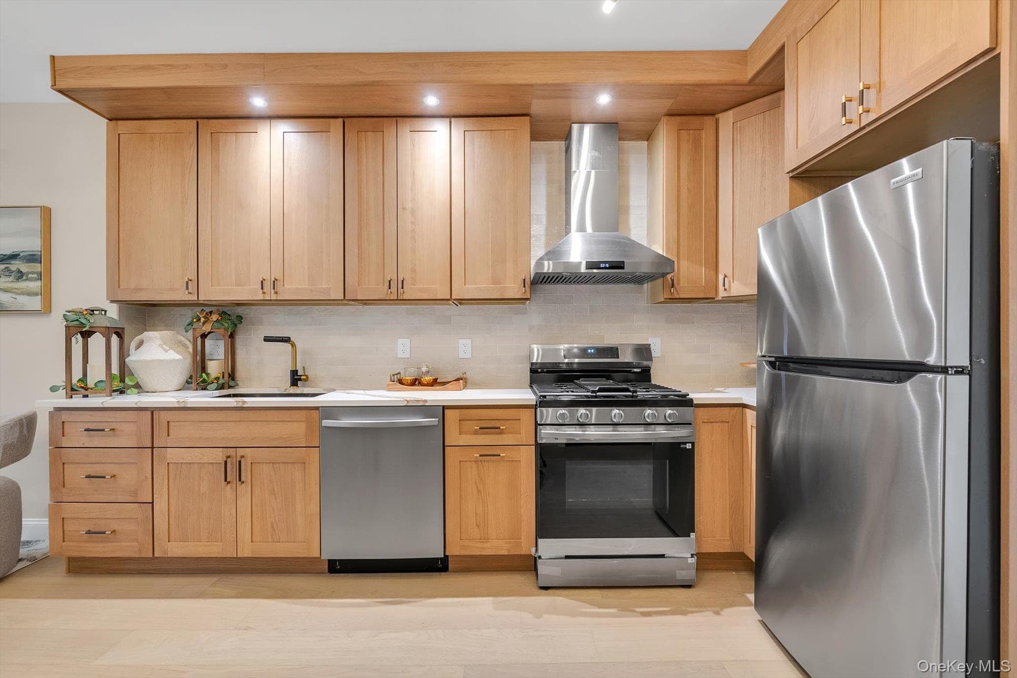 1045 Jefferson Avenue thumbnail 12