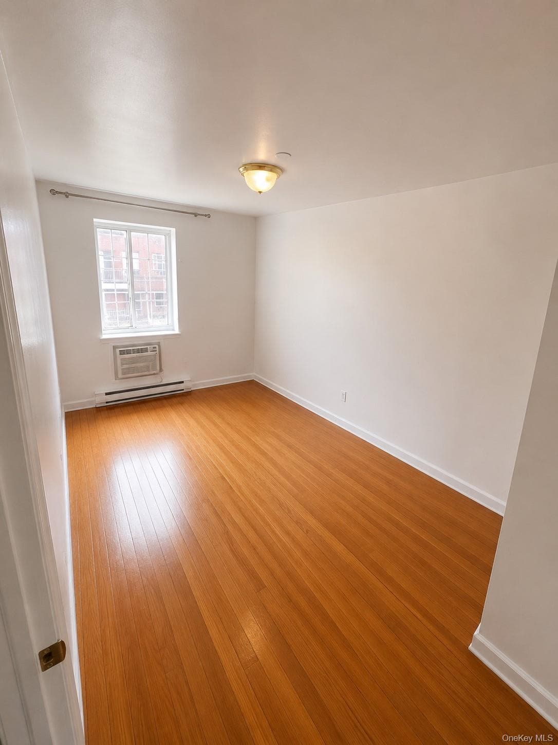 35-06 Leavitt Street Unit: 4F thumbnail 6