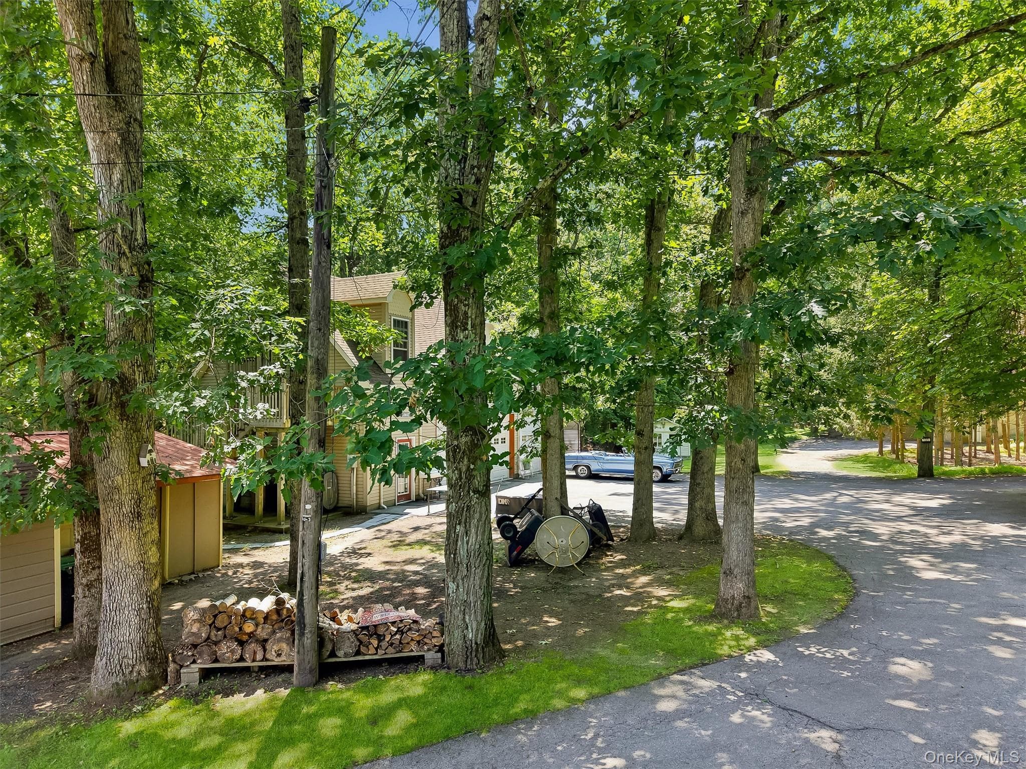 127-129-131 Hill Road thumbnail 34