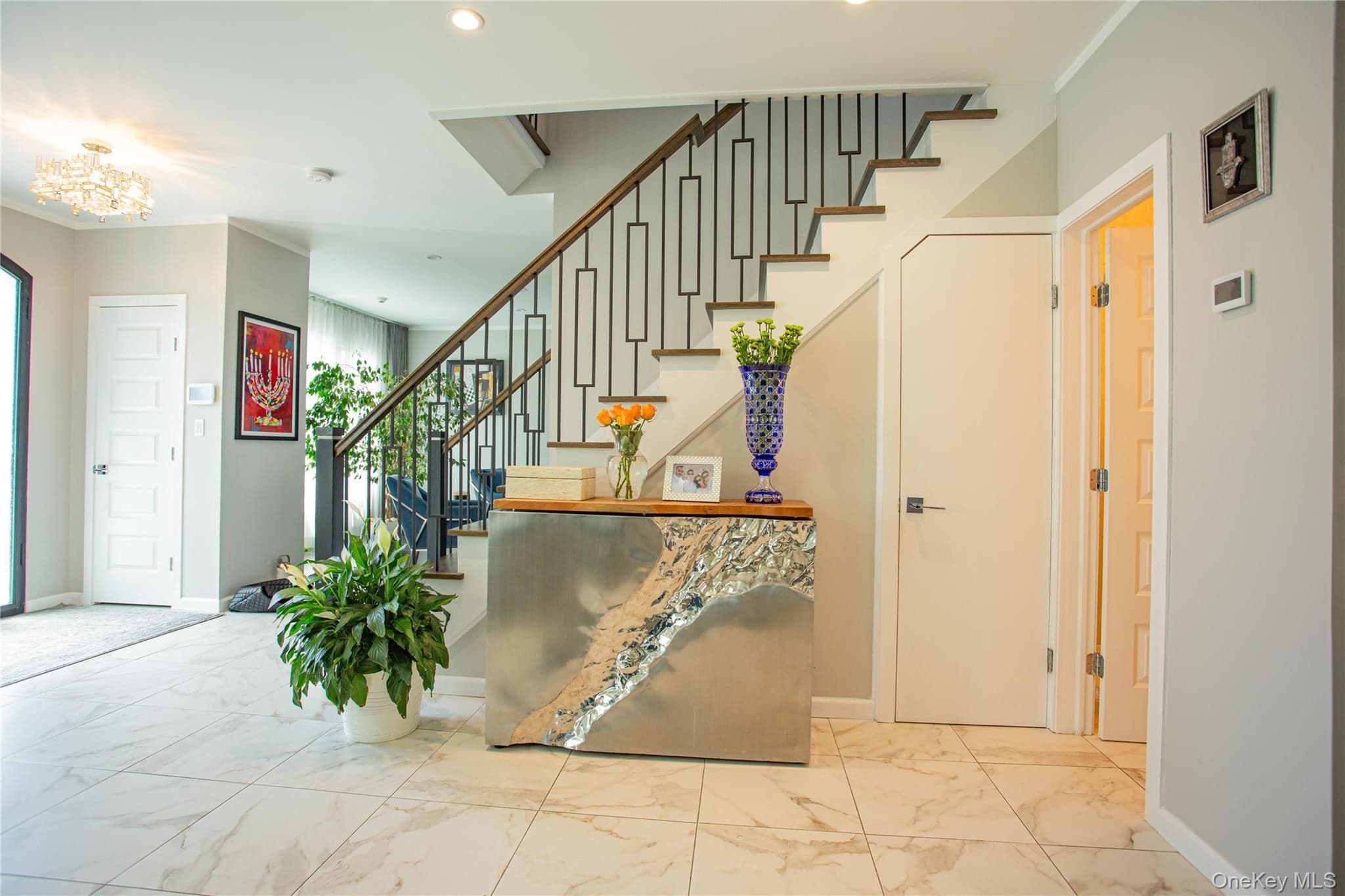 165 W Walnut Street thumbnail 24