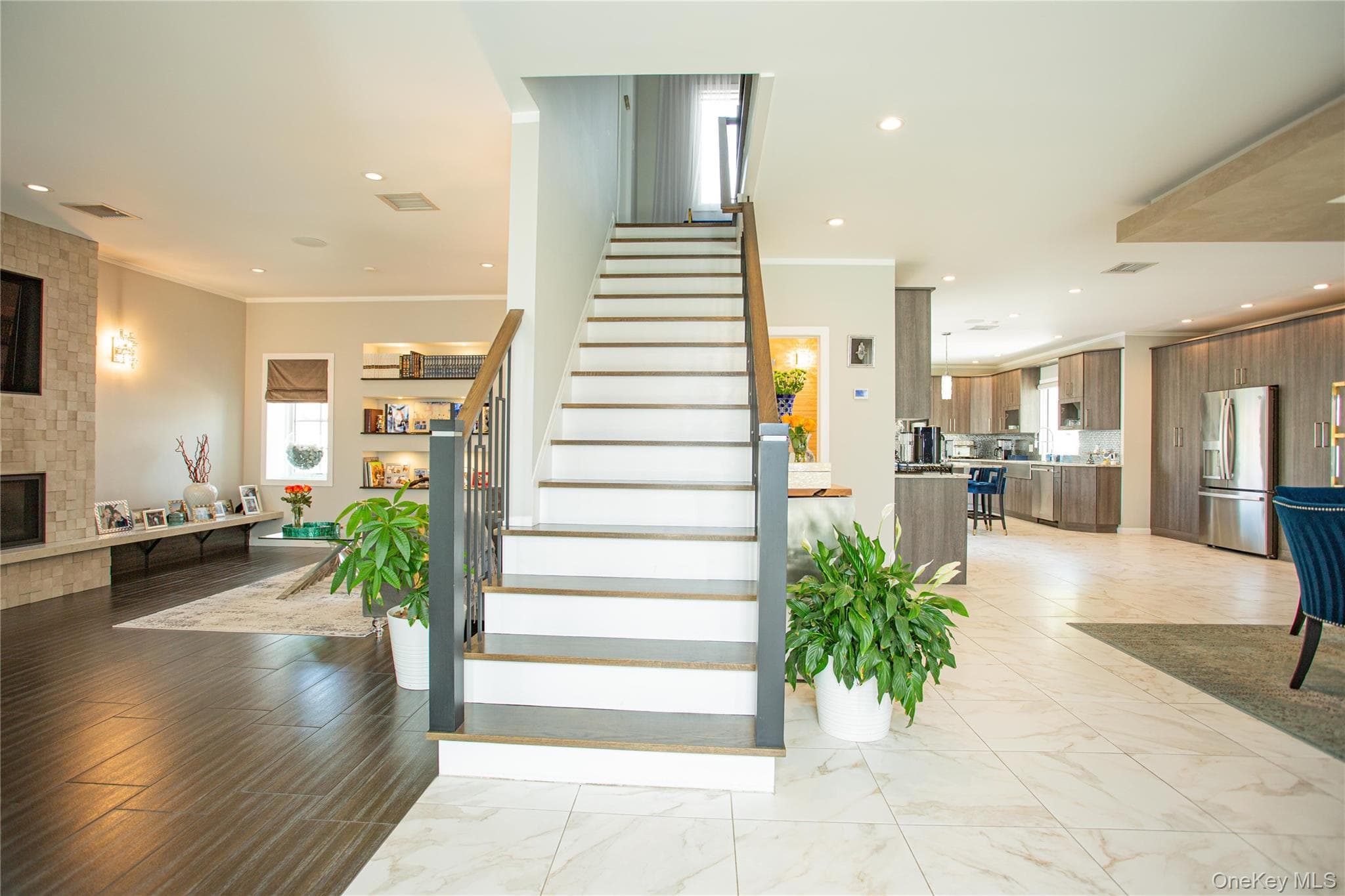 165 W Walnut Street thumbnail 20