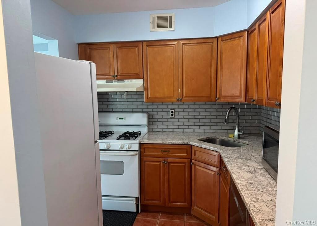 161 Fairview Circle thumbnail 4