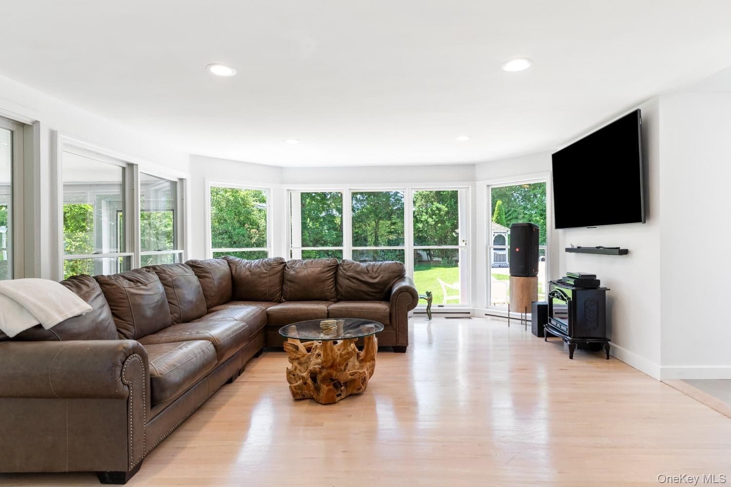 137 South Road thumbnail 13
