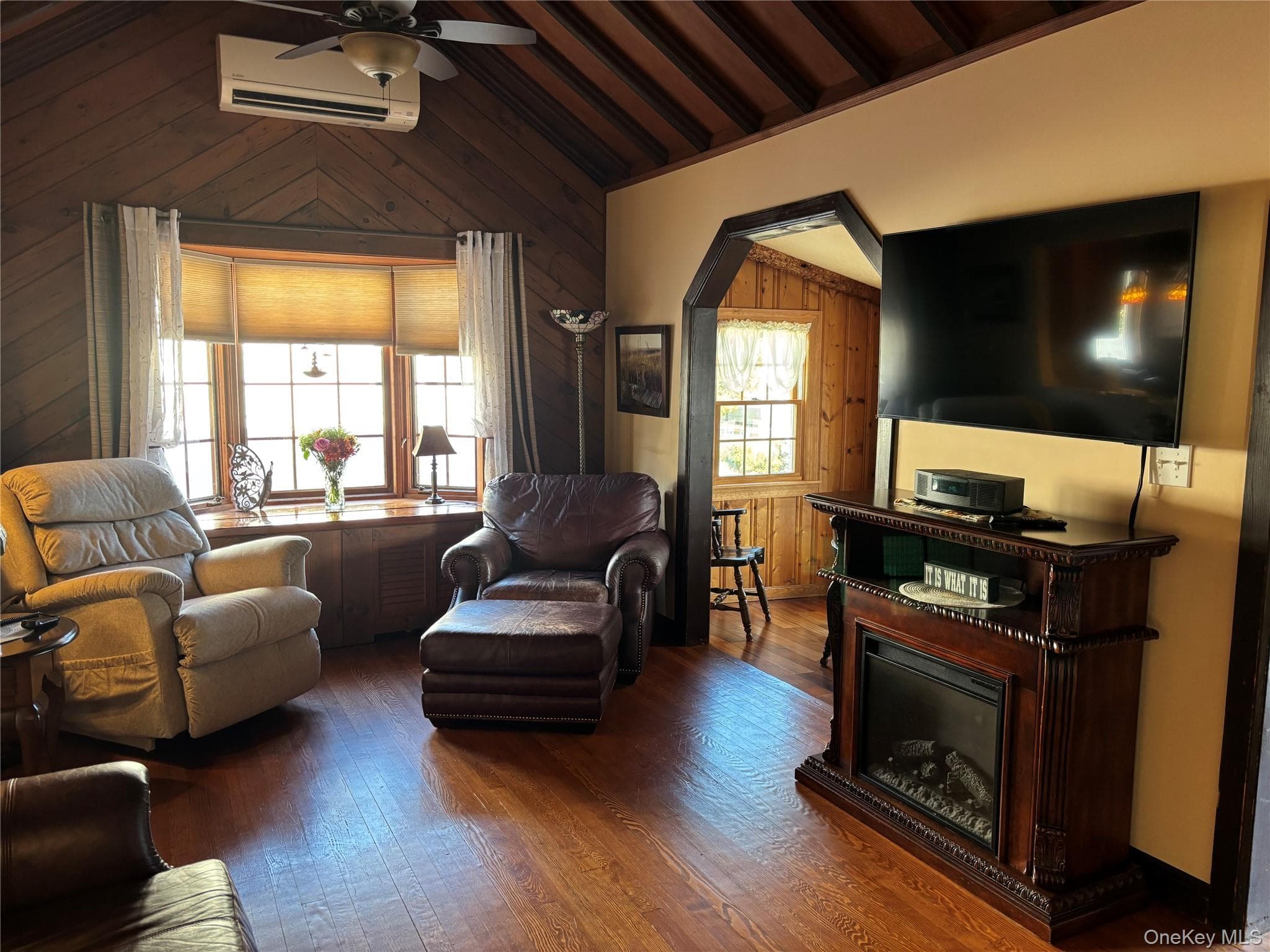 8 Walnut Place thumbnail 4