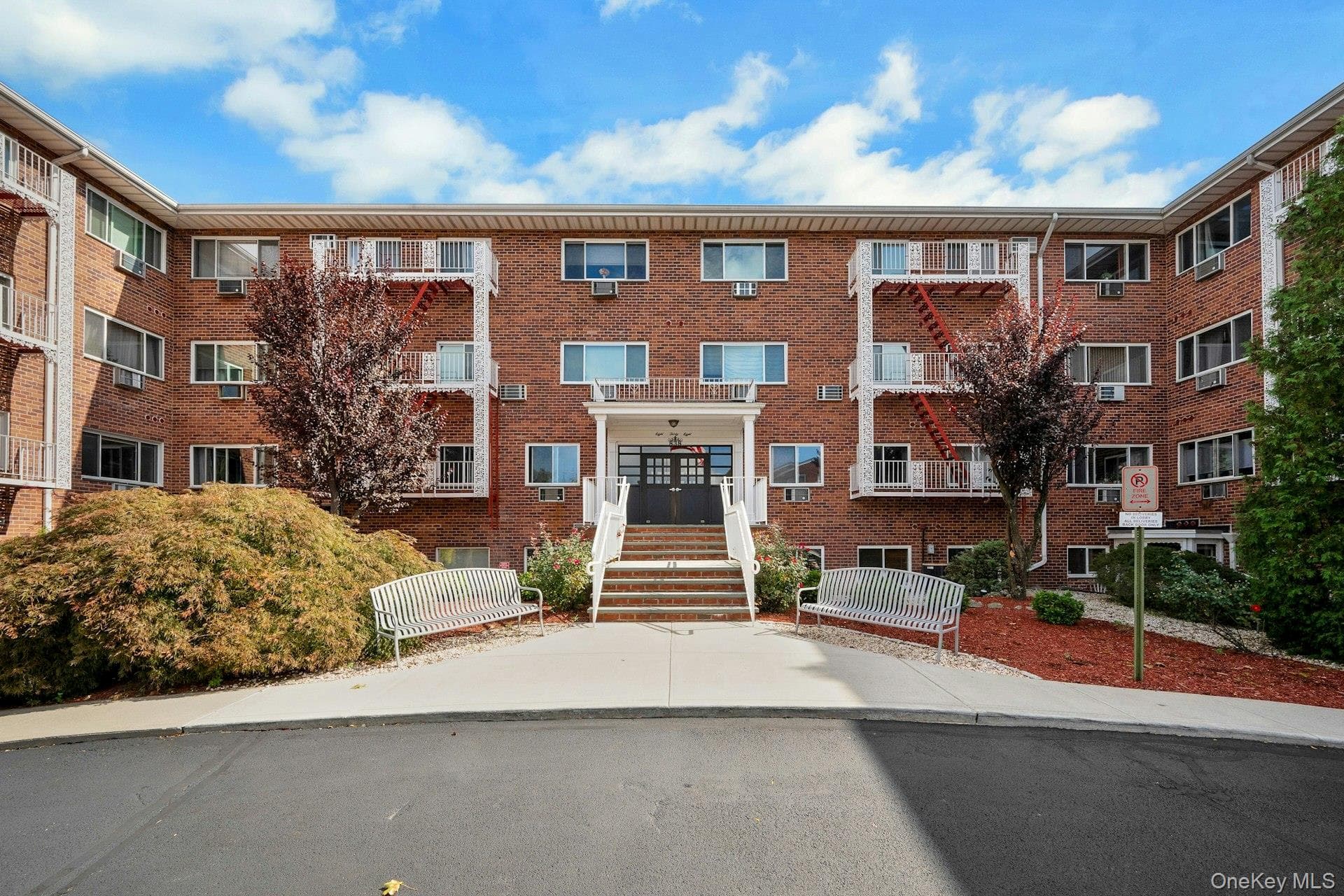 838 Pelhamdale Road Unit: 1C, New Rochelle