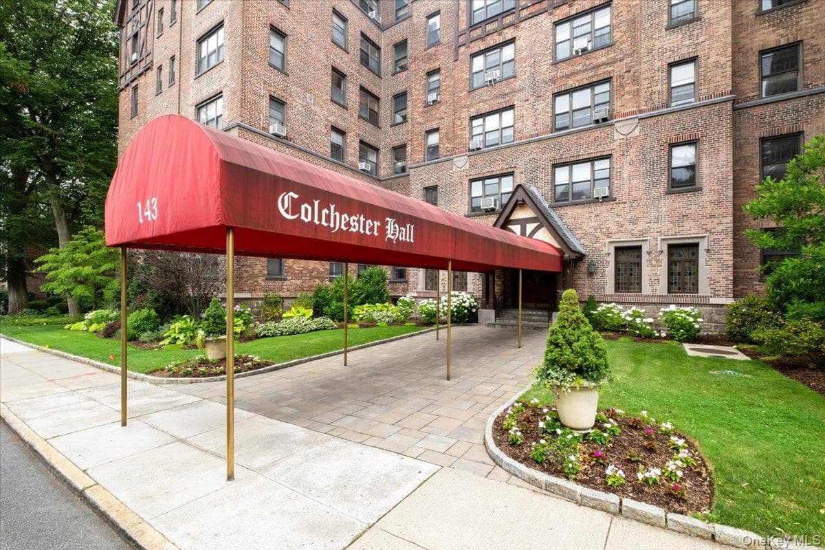 143 Garth Road Unit: 5L, Scarsdale