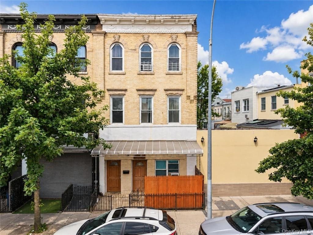 2062 Bath Avenue, Brooklyn