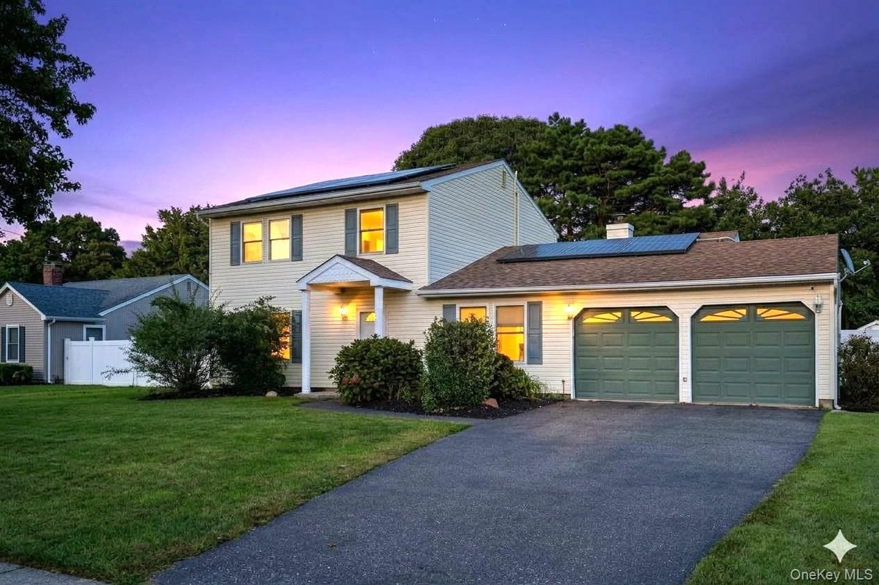 23 Blueberry Lane, Patchogue