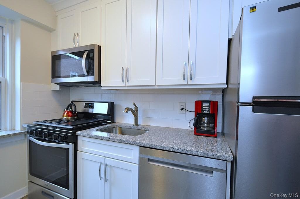 235 Garth Road Unit: A5B, Scarsdale