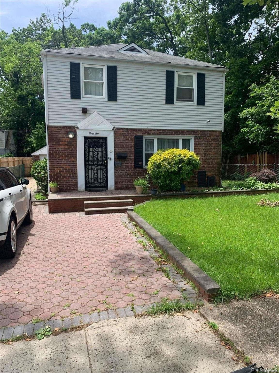 46 Hathaway Avenue, Elmont